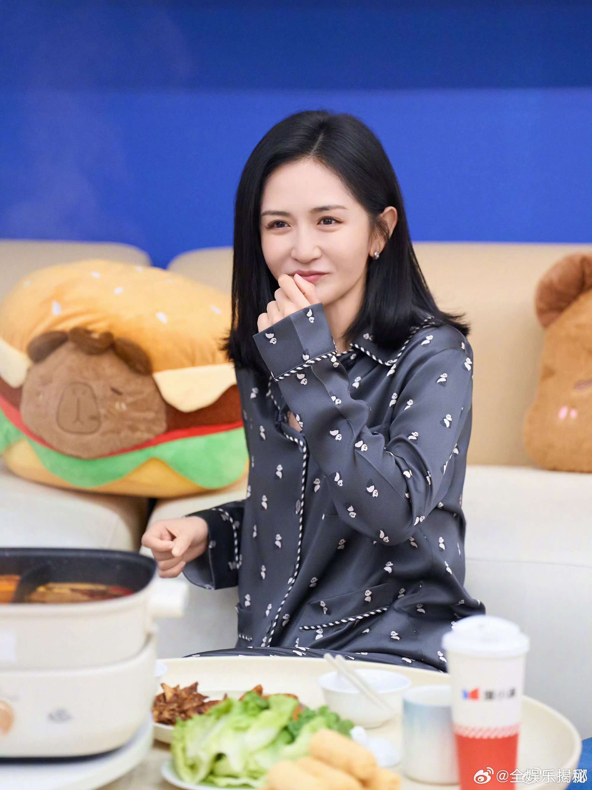 谢娜谢娜守护逆战乘风2026 高情商名场面！谢娜秒懂小图雅顾虑，坚定护歌化解尴尬
