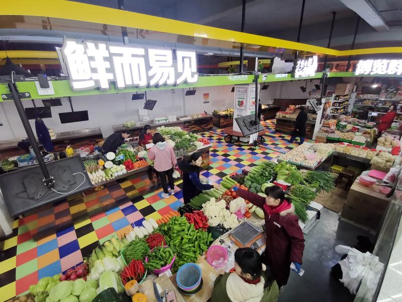 老师的品德和才华哪个更重要，这是个值得探讨的问题。
有才华的老师确实魅力十足。像