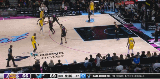 又是东契奇 反超了！纯是个人单打能力，硬解后撤三分，顺便创个纪录  湖人vs热火