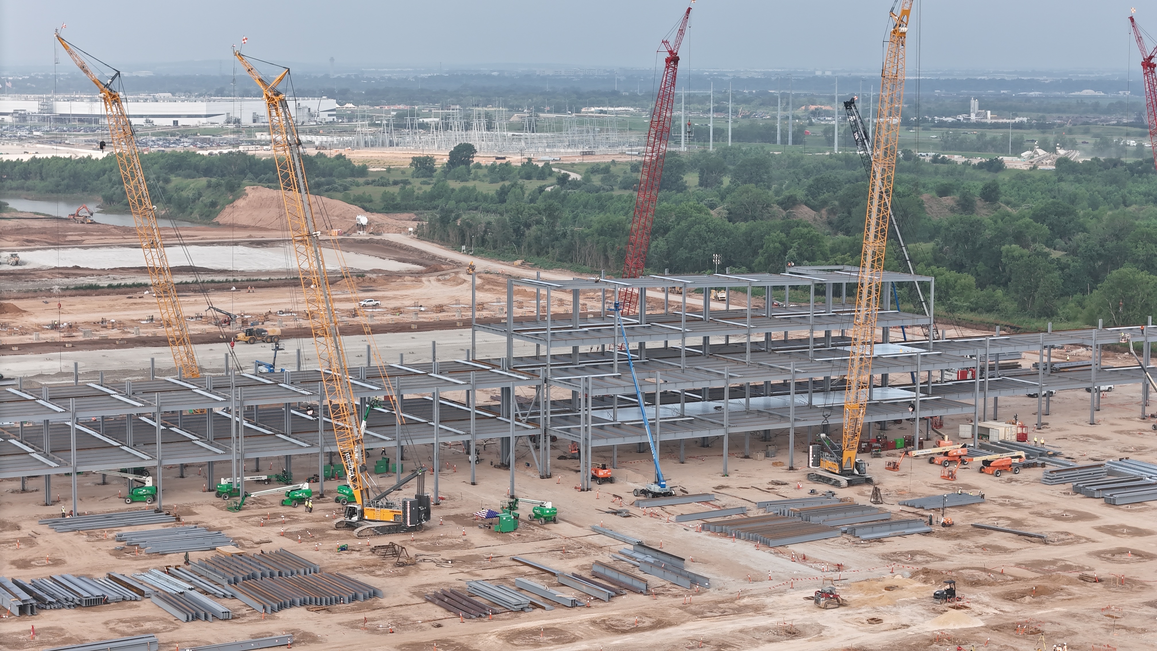 特斯拉 擎天柱 机器人工厂，建成后可以满足每年1000万台的产能 