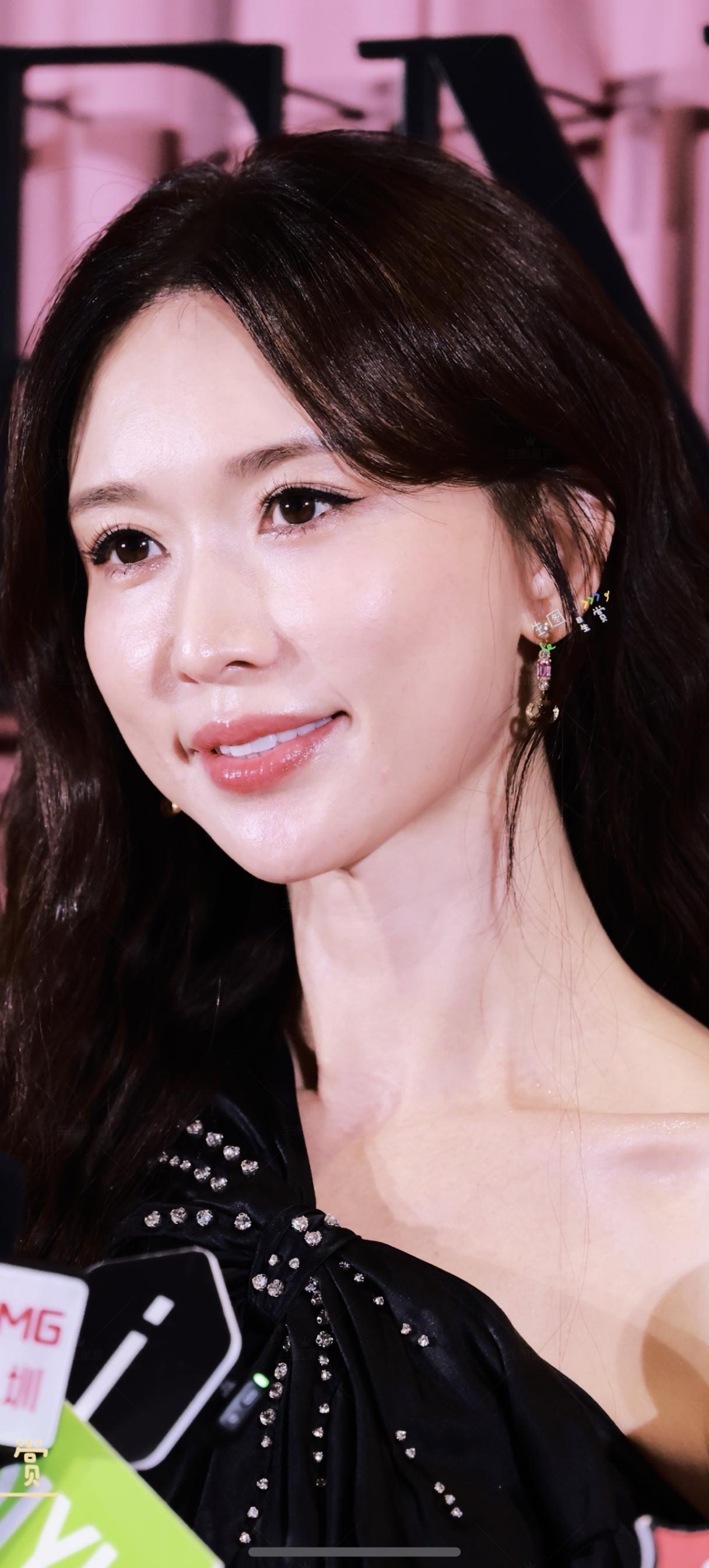 林志玲华伦天奴活动
冻龄女神优雅之美！这状态，真是岁月从不败美人呀！娱乐聚焦