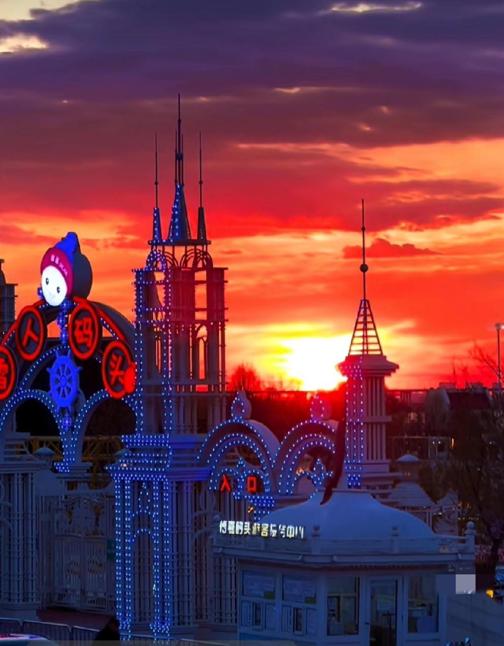 不必焦虑，每个人都有自己的花期
 
人生不必提前焦虑，更别因别人发光，就觉得自己