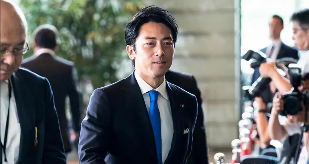 日本小泉进次郎在慕尼黑直接摊牌，
日本防卫相小泉进次郎这次在慕尼黑，把话挑明了。