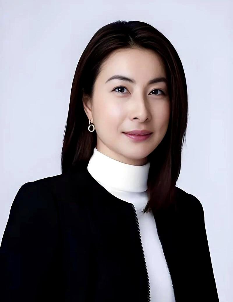 谁说嫁入豪门一定是“高攀”？
 

看懂了霍启刚2024年开年这几次大动作，你可