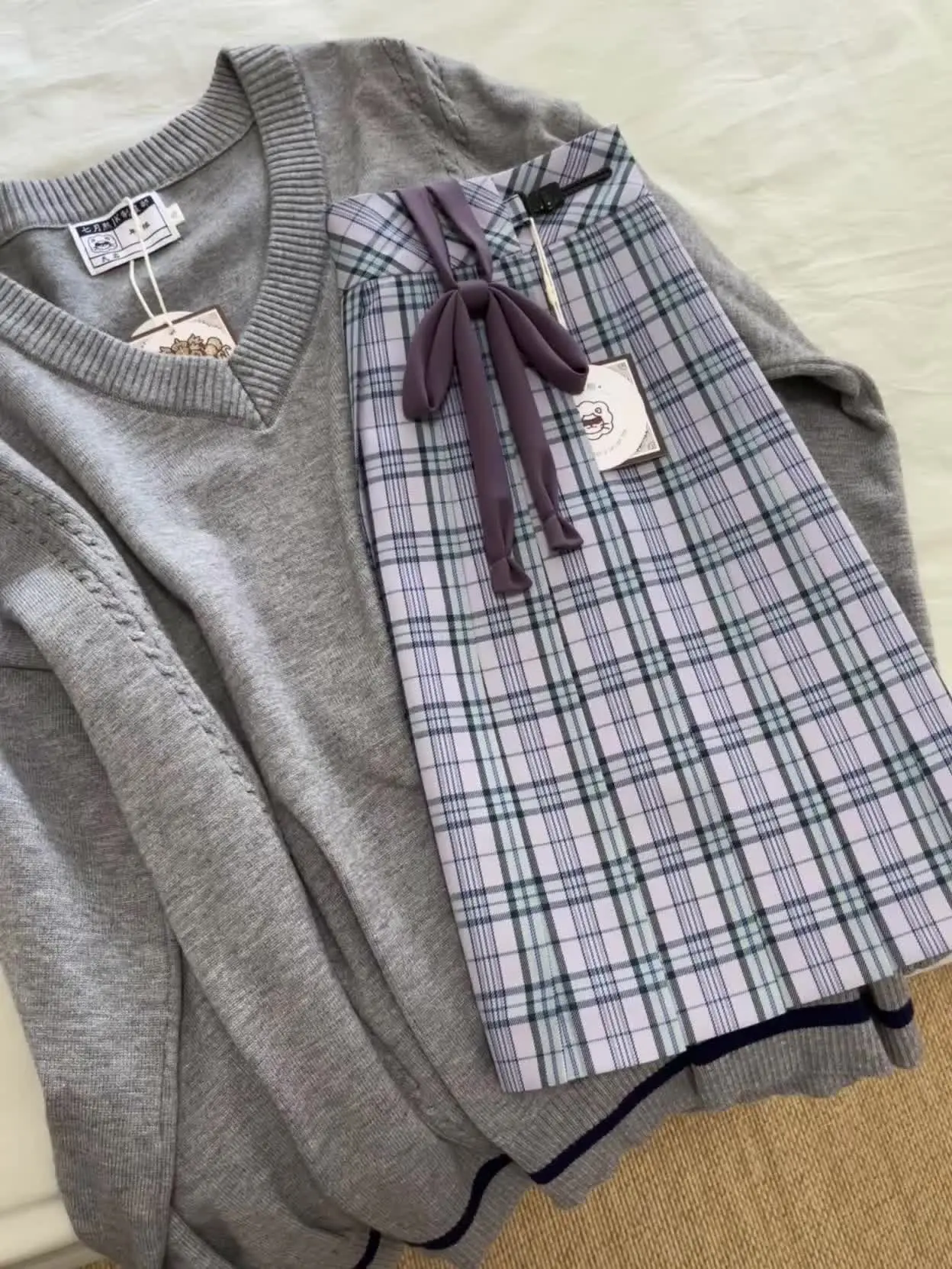 进度汇报～ 准备换成图3的可滑动调节的铜扣啦！质感拉满！！