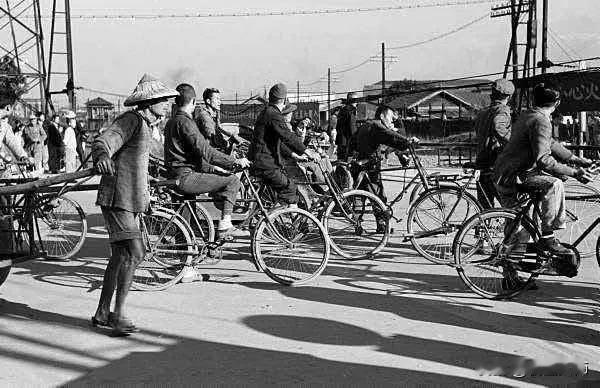 1980年，台湾老照片。旧景老照片 旧时社会风貌 城市的旧记忆 六十年代的场景 