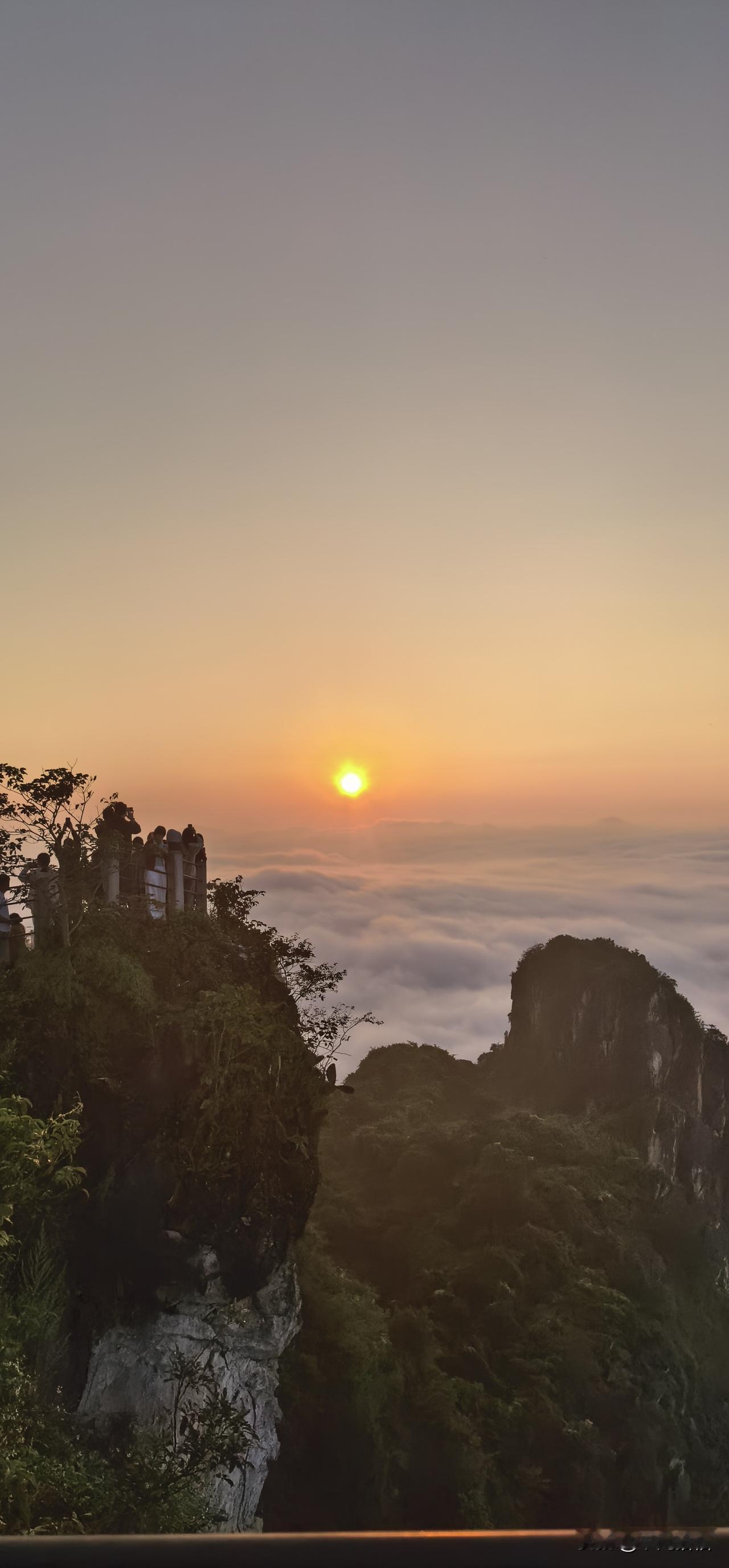 刘震云说：“一个女人，哪怕再勤快、再顾家、再能干、再心善，只要摊上一个心肠硬、不