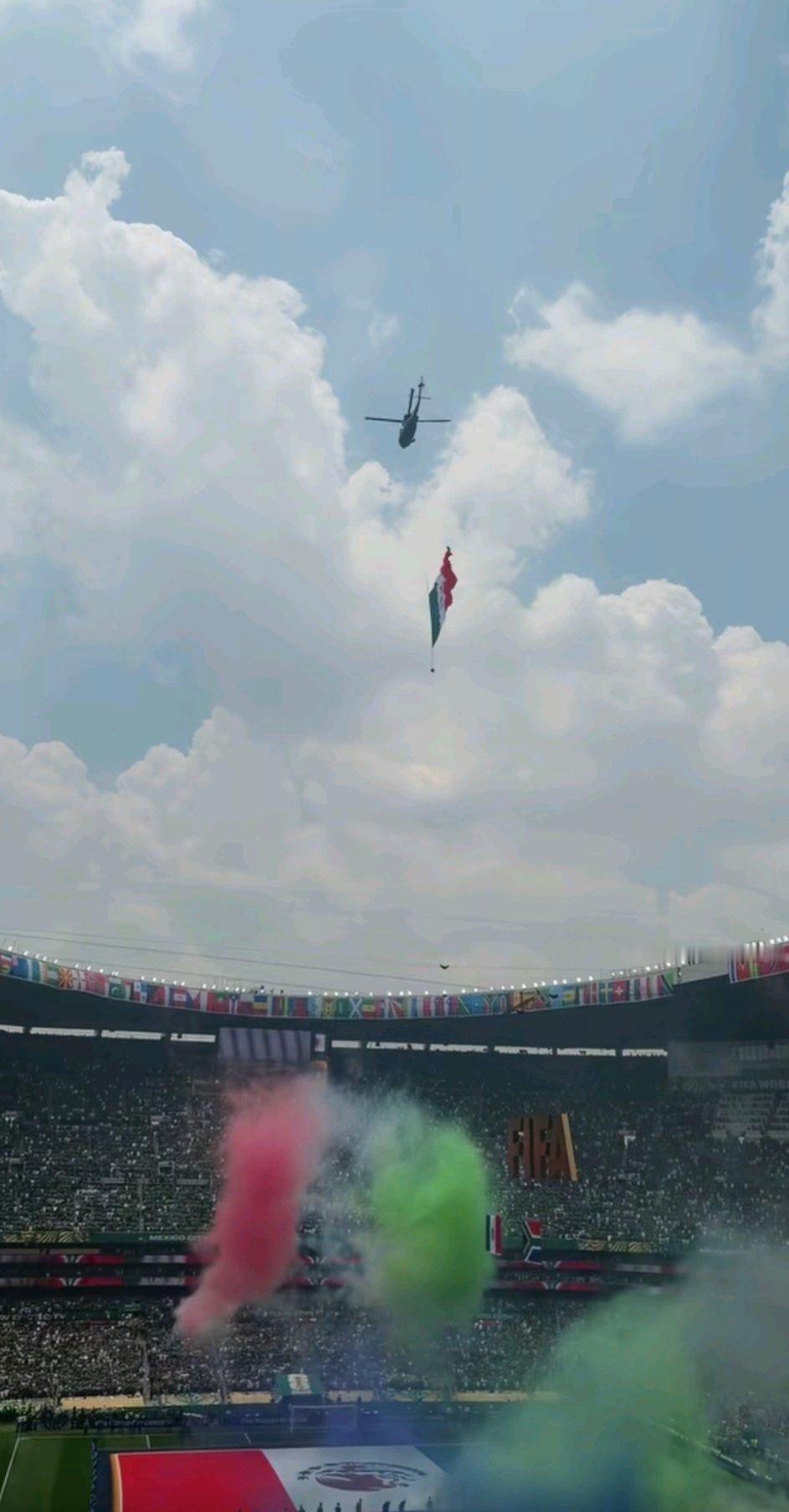 世界杯开幕式 吓我一跳2026美加墨世界杯终于开踢！之前总听说票没卖完，官转平台
