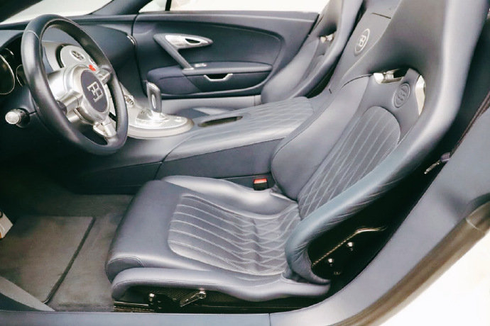2010 Bugatti Veyron Grand Sport,8L  W16发