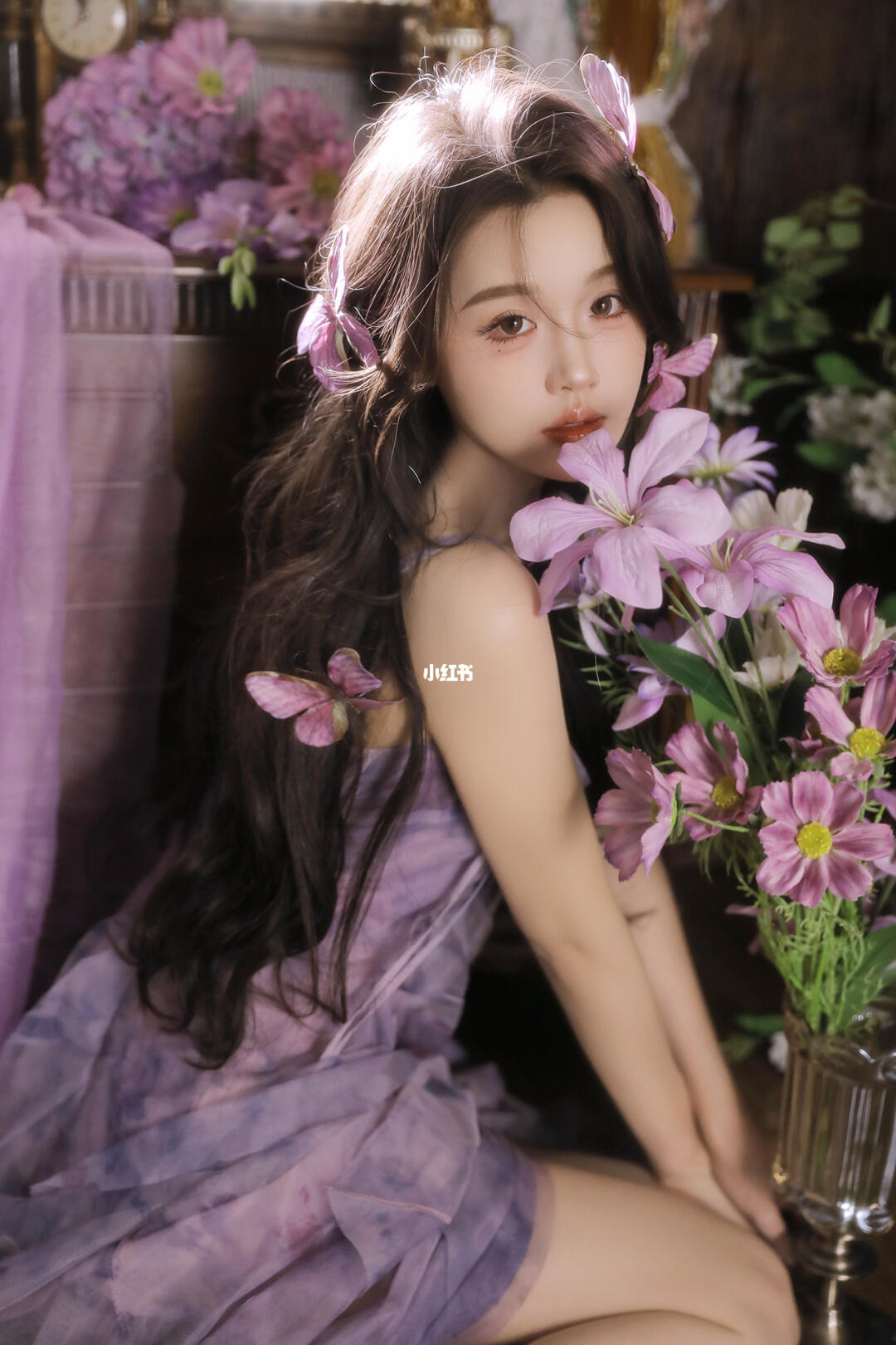 紫色梦境里的少女