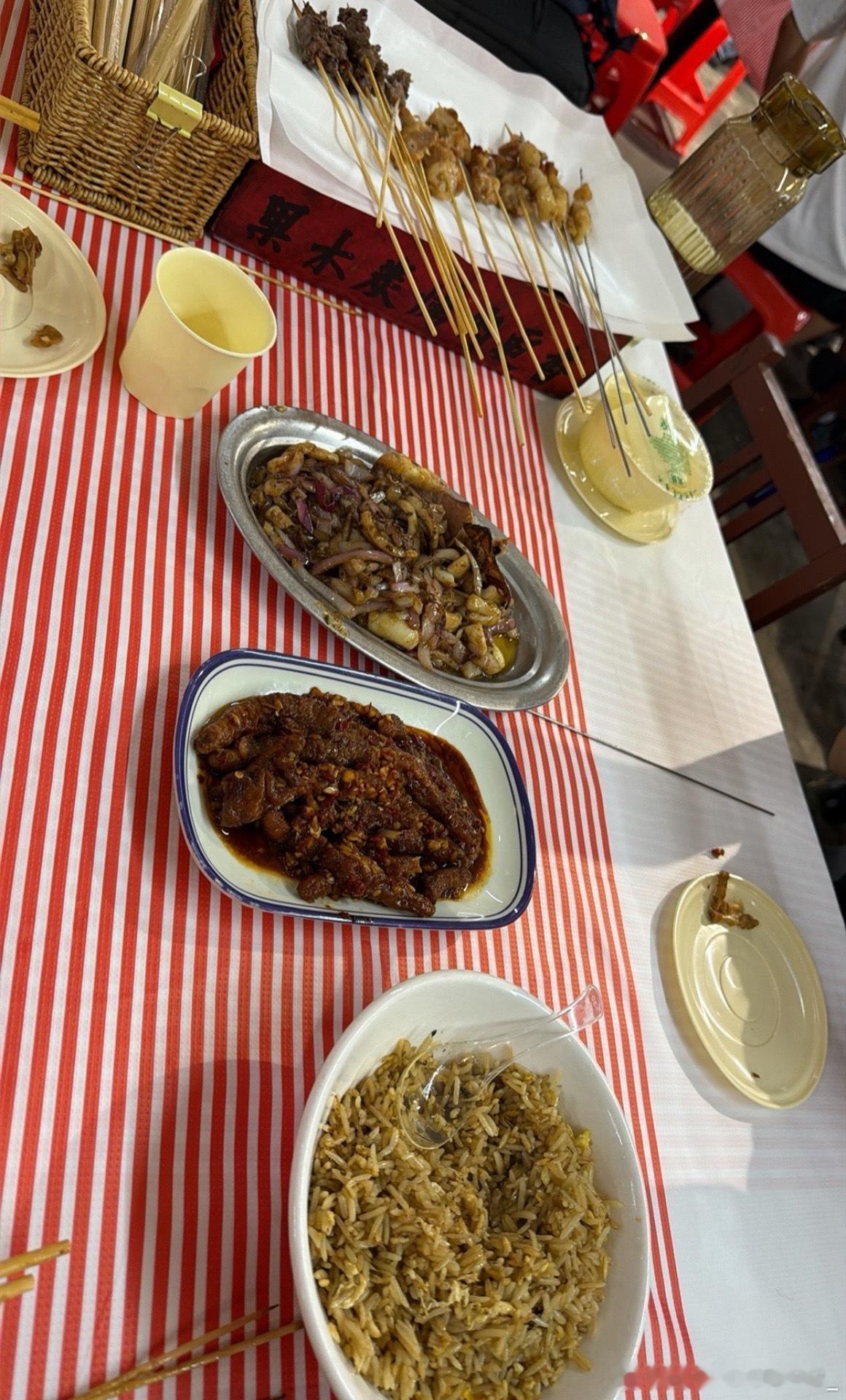丸子睡着了，可以出去吃宵夜了[阴险]特种兵的周末🏃🏻‍♀️一颗肉丸子[超话]