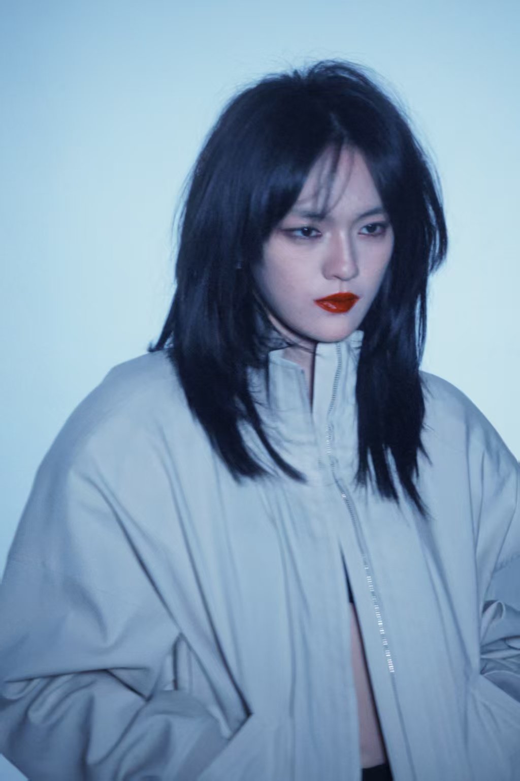 文淇清冷电影感氛围文淇清冷电影感氛围照片文淇新照片这波清冷电影感直接拉满