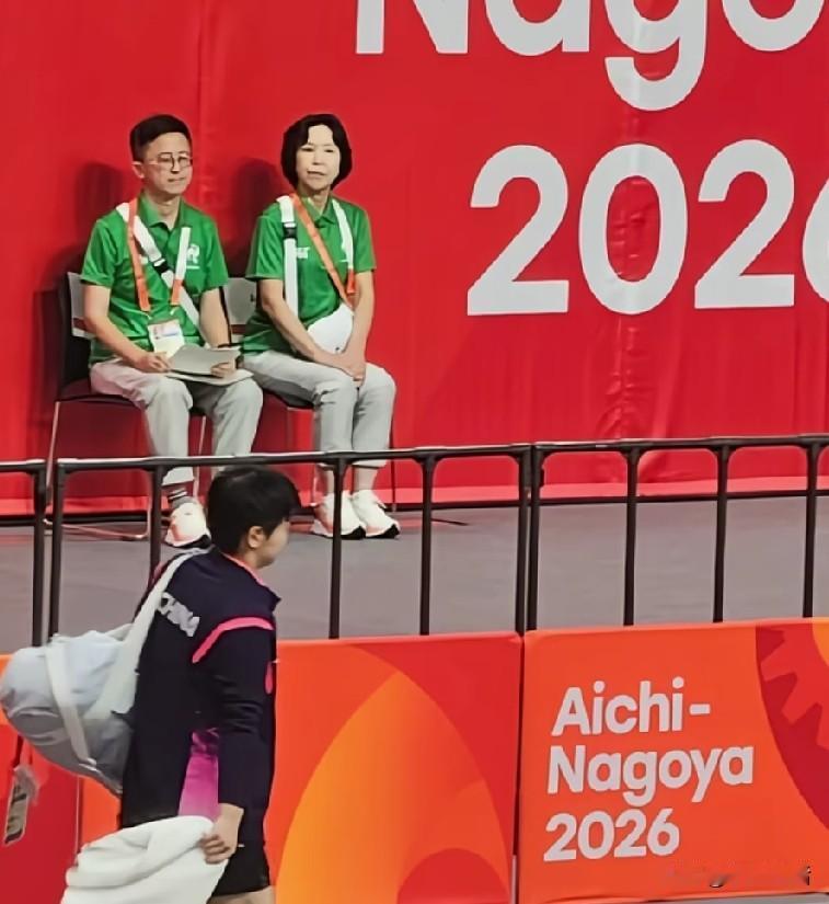 莎莎说：“有可能最后一次打亚运会了”，瞬间泪目！

看女单的决赛，本以为莎莎会4