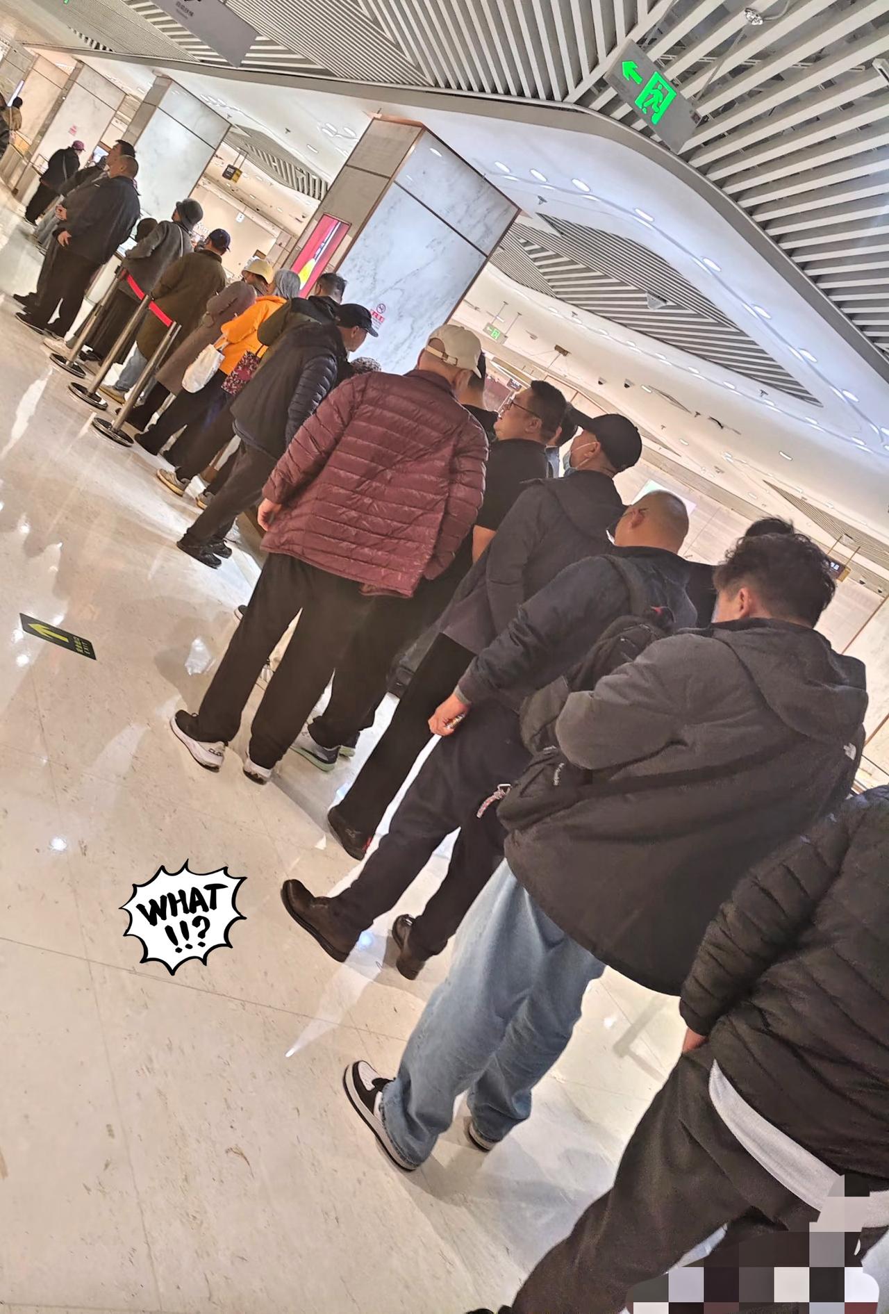 10月29日，真的就在今天
金价犹如野马脱缰似的失控了！
前天929元，昨天91