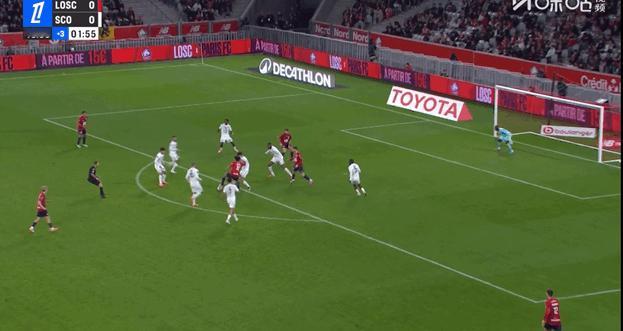 法甲第11轮 里尔1:0昂热费利什·科雷亚打入制胜球 ​​​