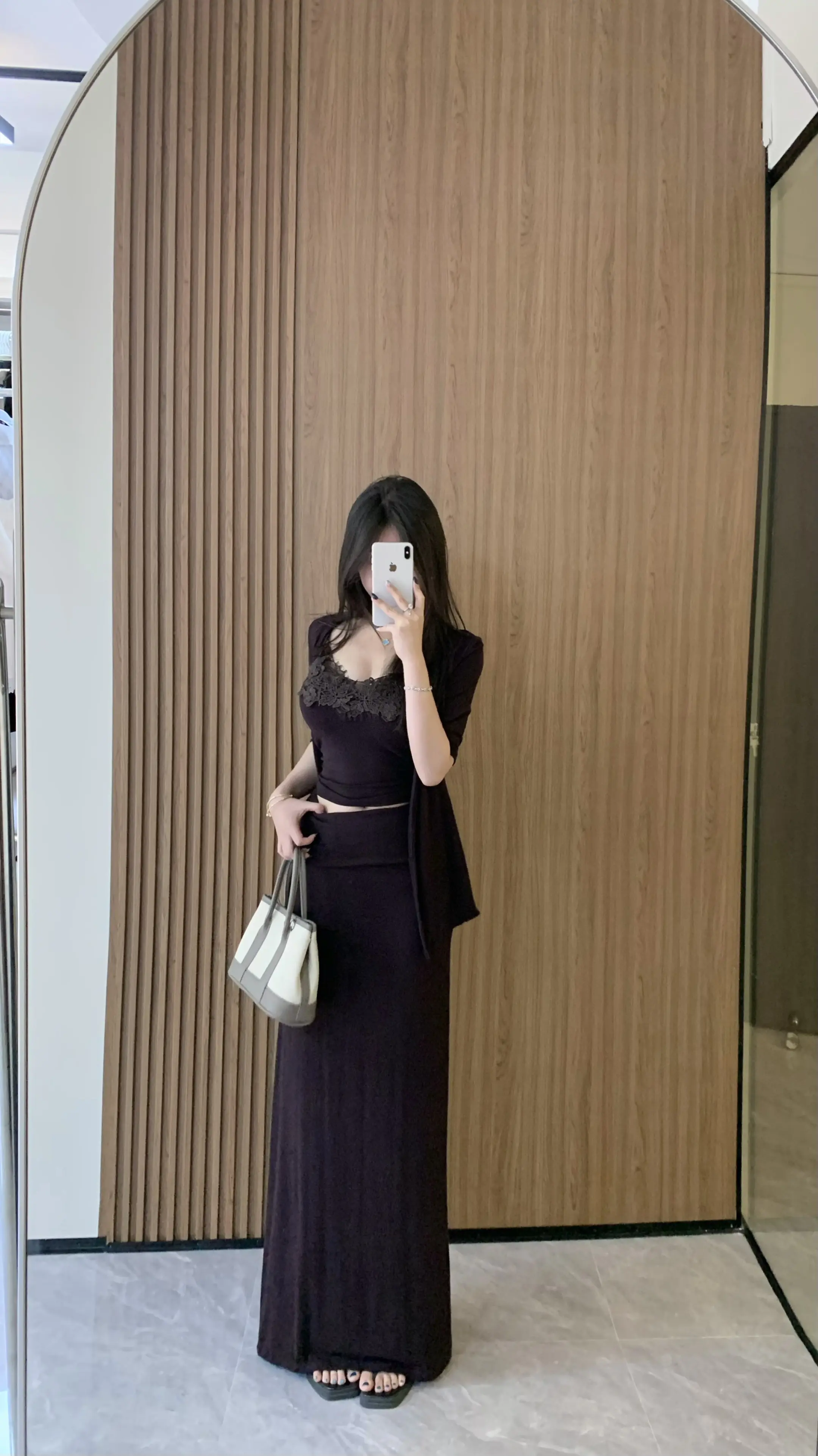 哪有什么 一见钟情 只是见面那天她刚好穿了紫色裙