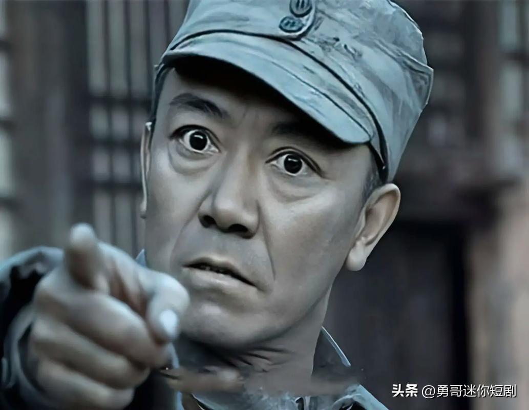 5-7 遍，从中学看到工作，每次重看都能品出不同的味道。
为什么值得反复刷？
-