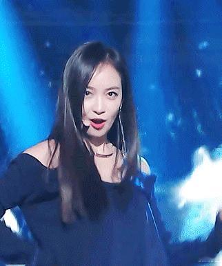 宋茜御姐吃鸡语音包 被宋茜的语音包又亲切又有年味，开黑氛围感直接拉满！！必须夸夸