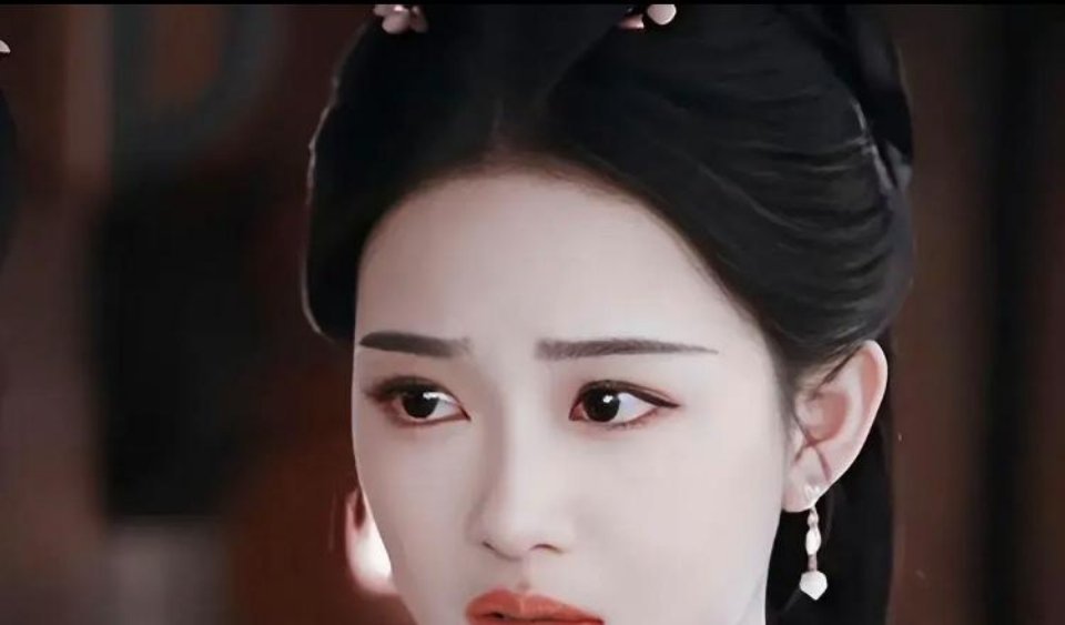 《九重紫》原著告诉你，在封建社会，女人靠自己真的不能逆袭，你要说努力能逆袭，第一