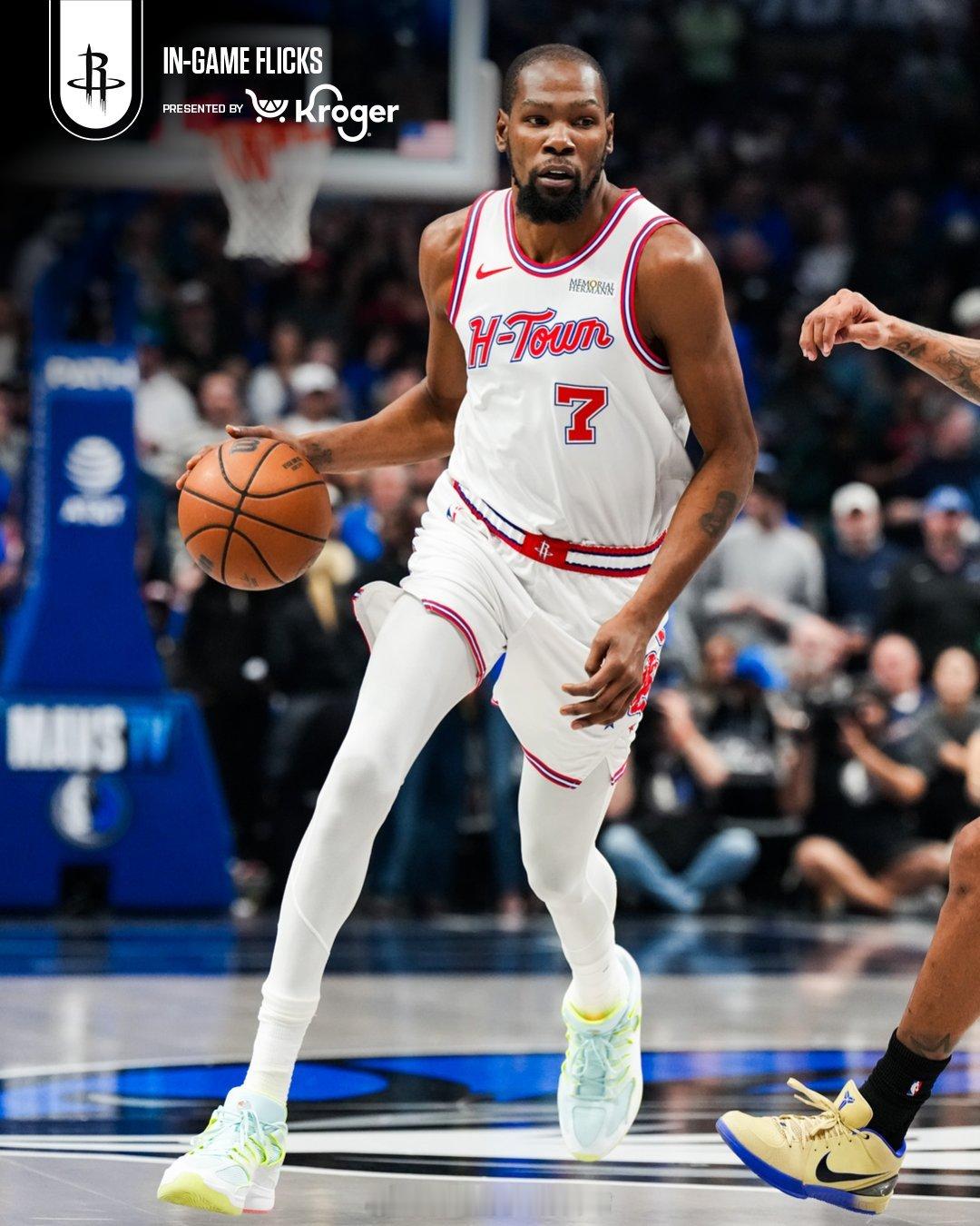 杜兰特过去9场比赛，场均27.8分6次助攻5.8个篮板，投篮命中率57.3%，三