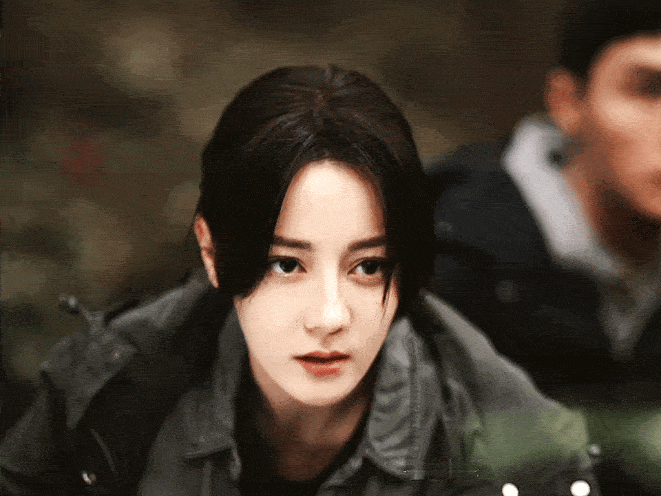 迪丽热巴邓妍豹塑邓妍豹塑邓妍豹塑，太帅了 ​​​
