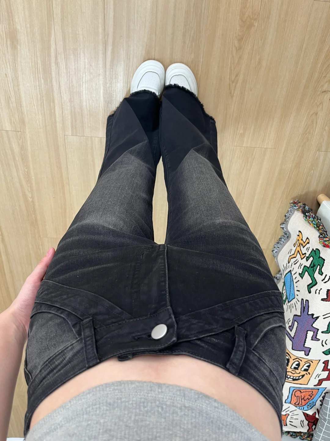 奉劝所有腿弯腿粗的姐妹都试试不贴腿微喇裤