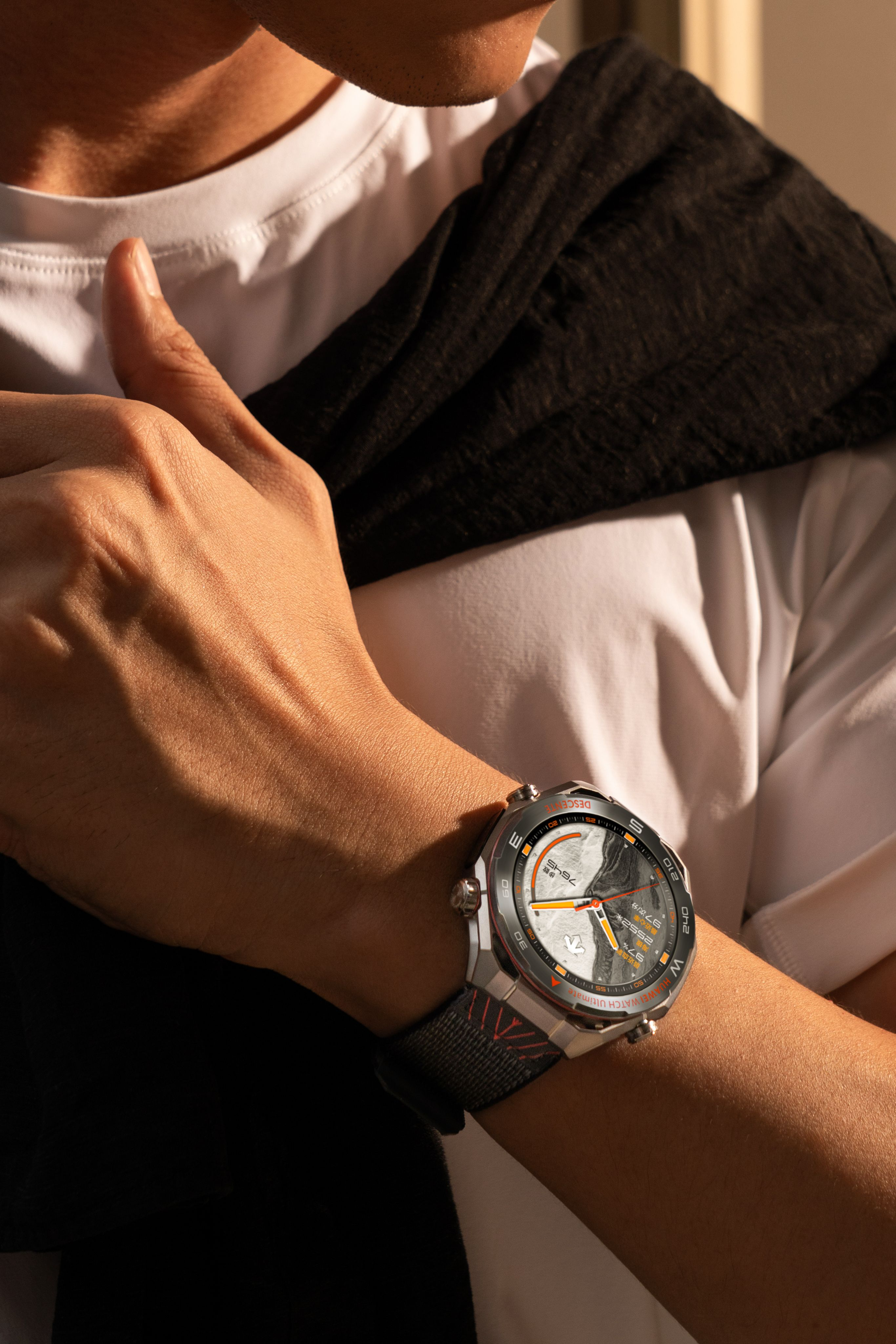 惊艳于华为迪桑特推出联名手表 DESCENTE×HUAWEI WATCH Ult