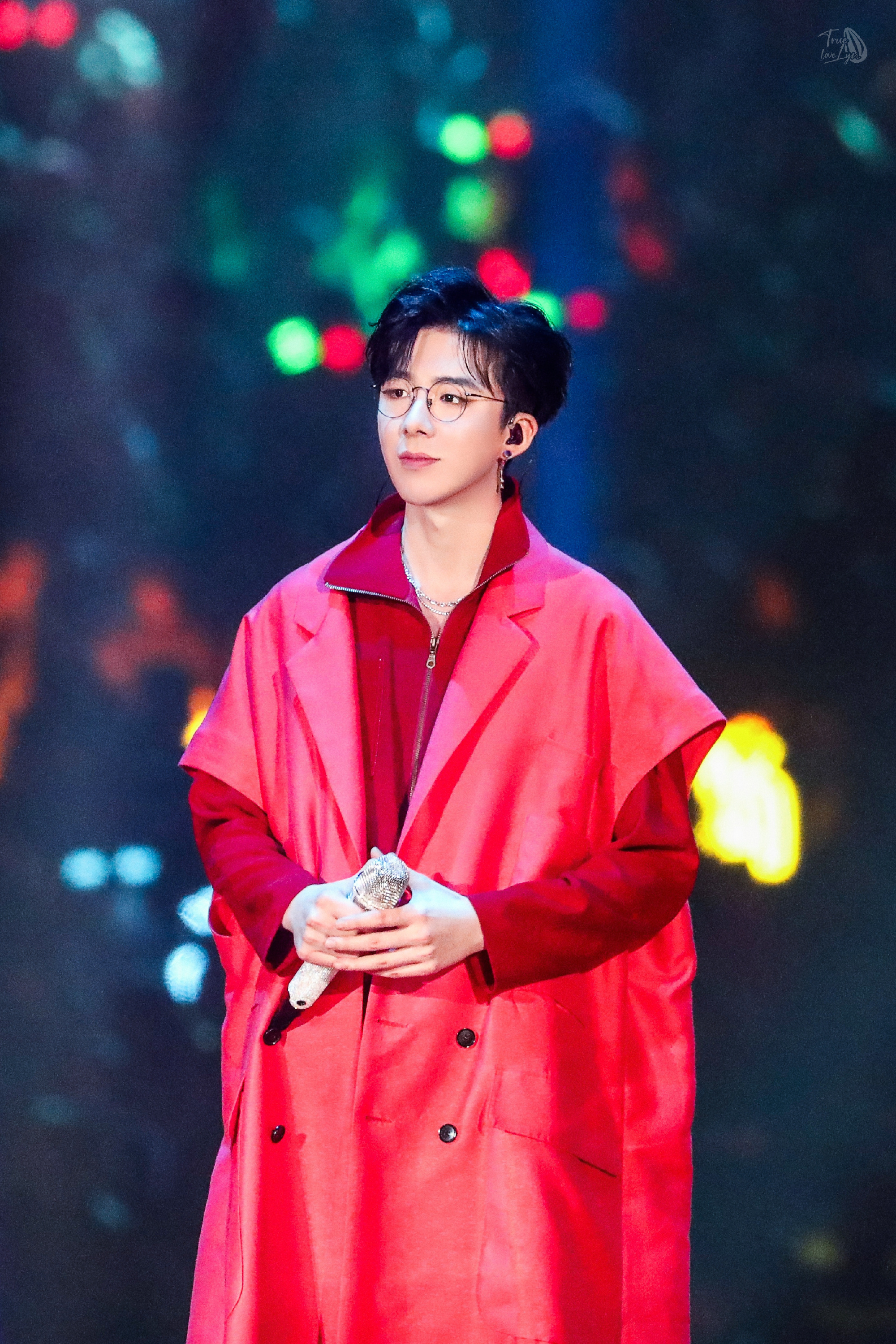 摩登兄弟给刘宇宁的小纸条这是你第一次去星光大赏！