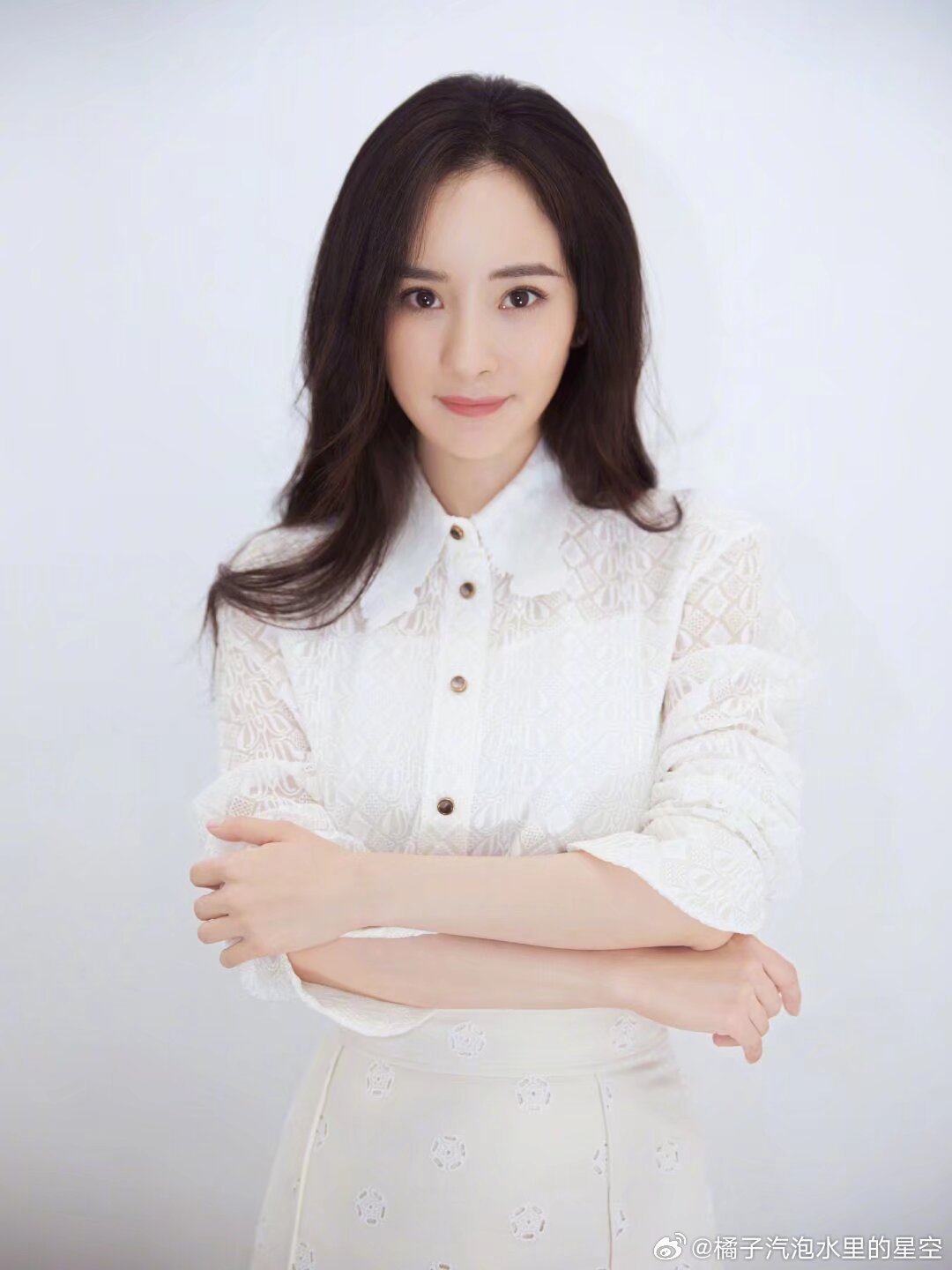 杨幂[超话] 🦊杨幂siinsiin全球品牌代言人 “既然不能控制他人的想法和