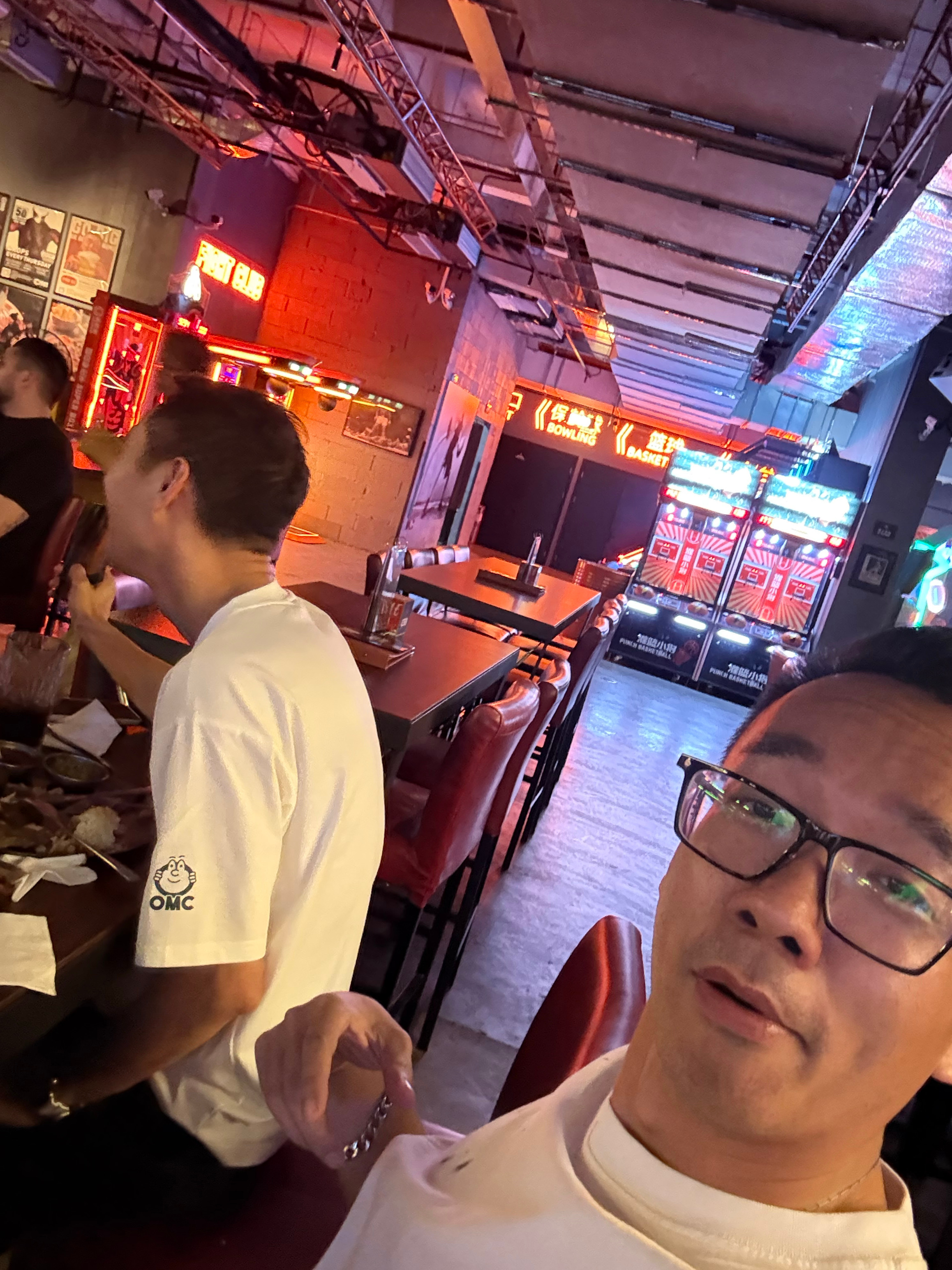 晚安啦，为新场地又进行了全面细致的规划！期待第200场《双蕉癫拿》[爱你] ​​