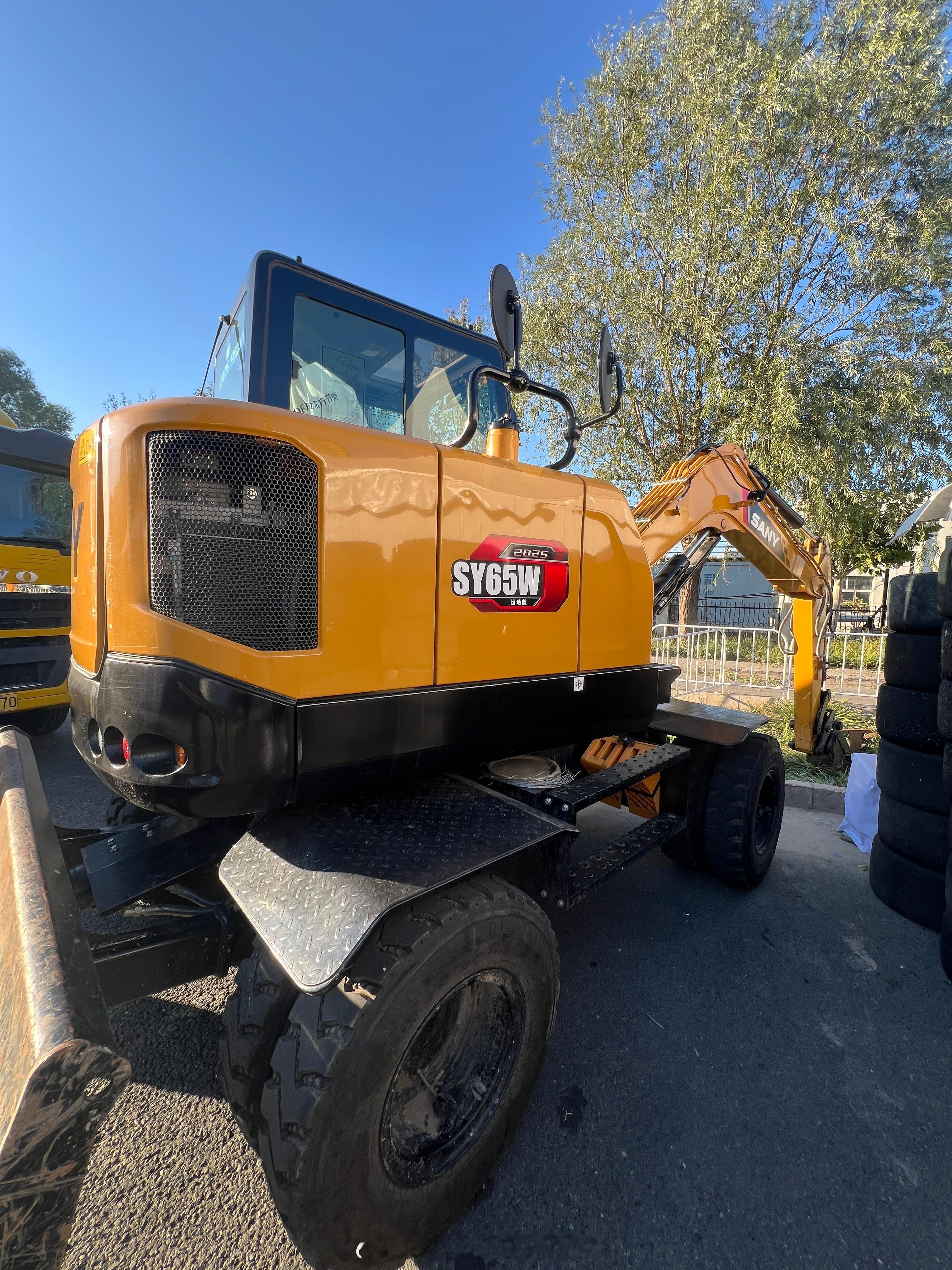 运动版？[允悲]有没有懂的朋友给我介绍一下，普通版和运动版的区别？  ​​​