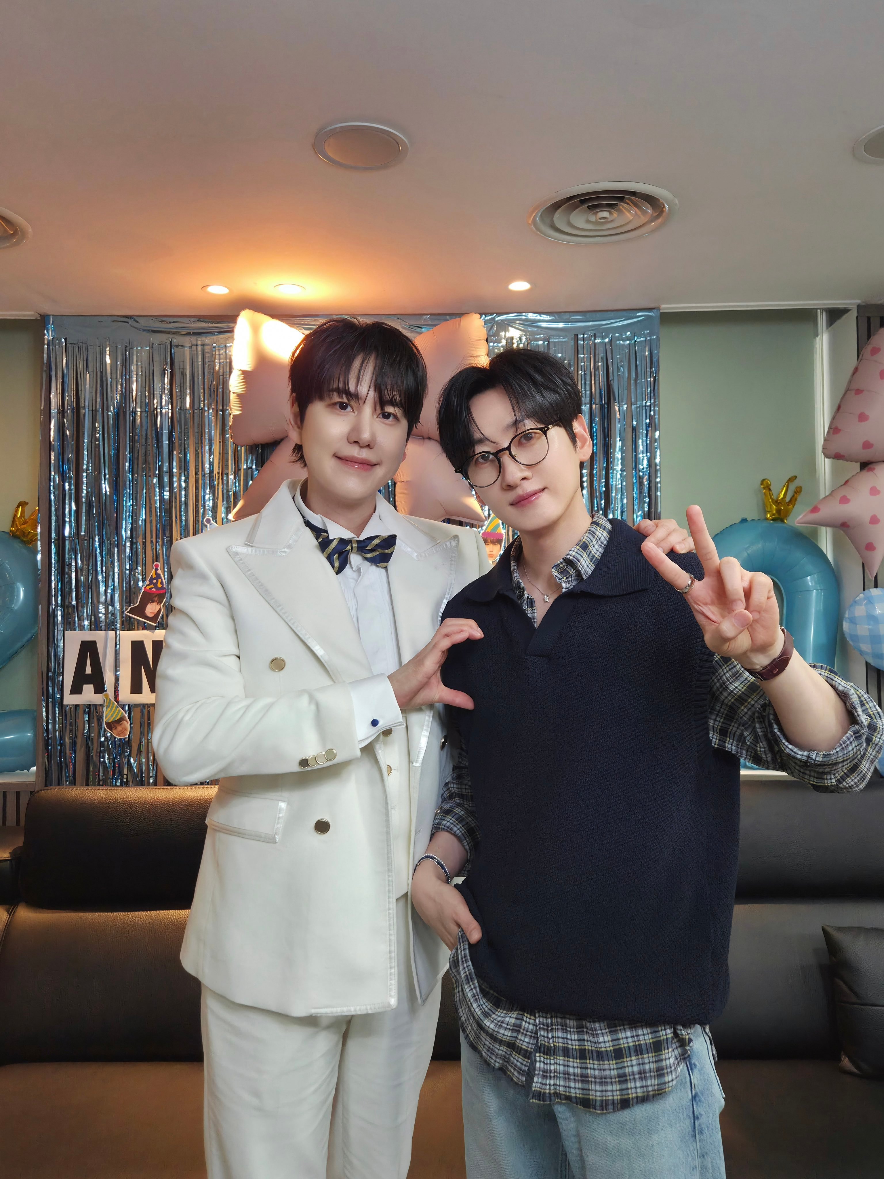 “CB百蓝_。260606 D&E official更新李赫宰曺圭贤 相关：[?