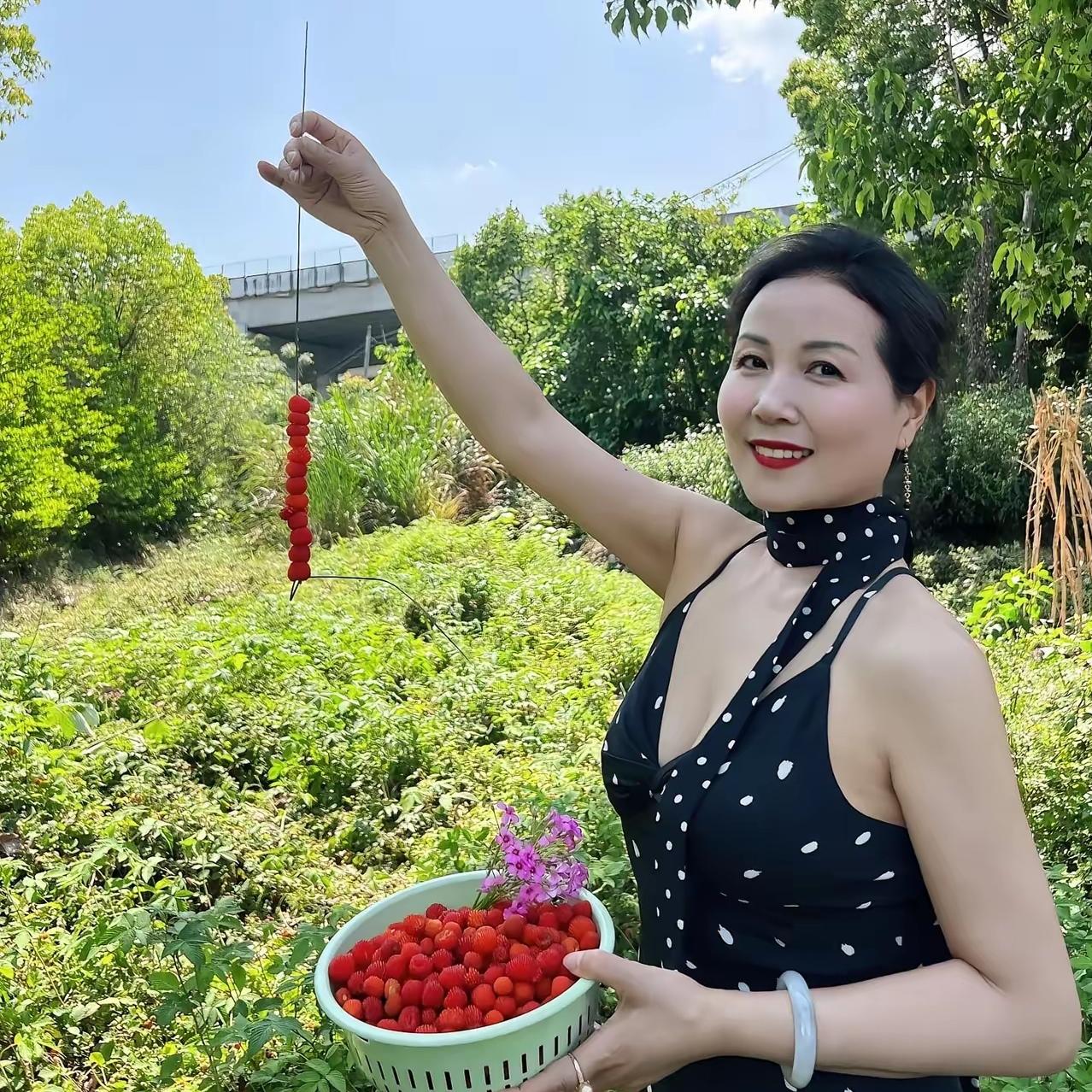 家人们，今天必须来唠唠一件超神奇的事儿！谁能想到，我已经55岁“高龄”了，可状态