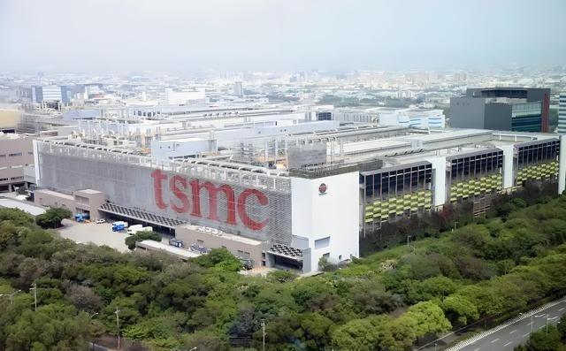 台积电，已经死了！不是死在导弹下，而是死在了中美两国的A4纸上。一边，美国吊销了