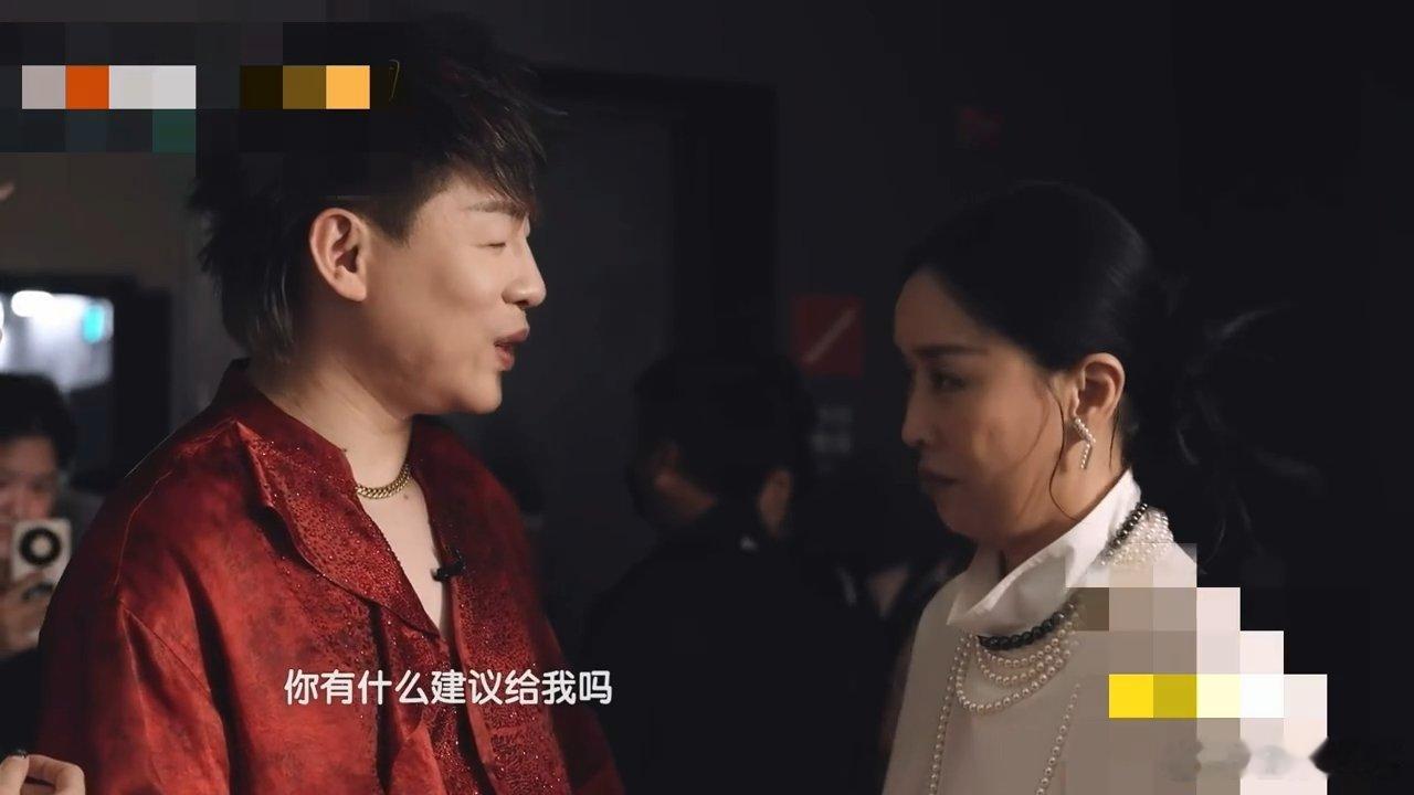 那英让胡彦斌唱难听一点那英给胡彦斌支招唱难听一点 你永远猜不到那英会给别人支什么