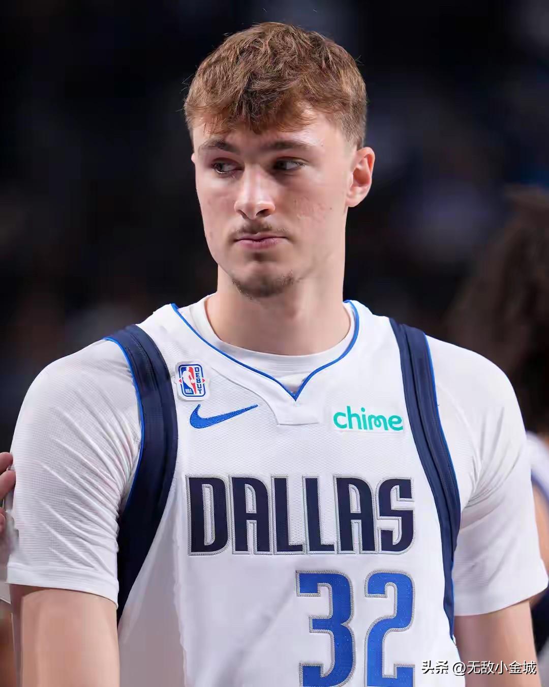 今日NBA迎来2025潜力新秀集体登场，独行侠状元弗拉格中规中矩，看下10分10