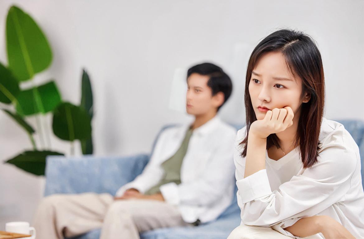 说14个反常识的感情真相：

1、特别顾家的女性得到的爱是最少的。
2、他只跟你