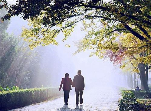 心境平和之人，不会被外界的物质所迷惑，不会因他人的奢华生活而心生嫉妒，也不会因自