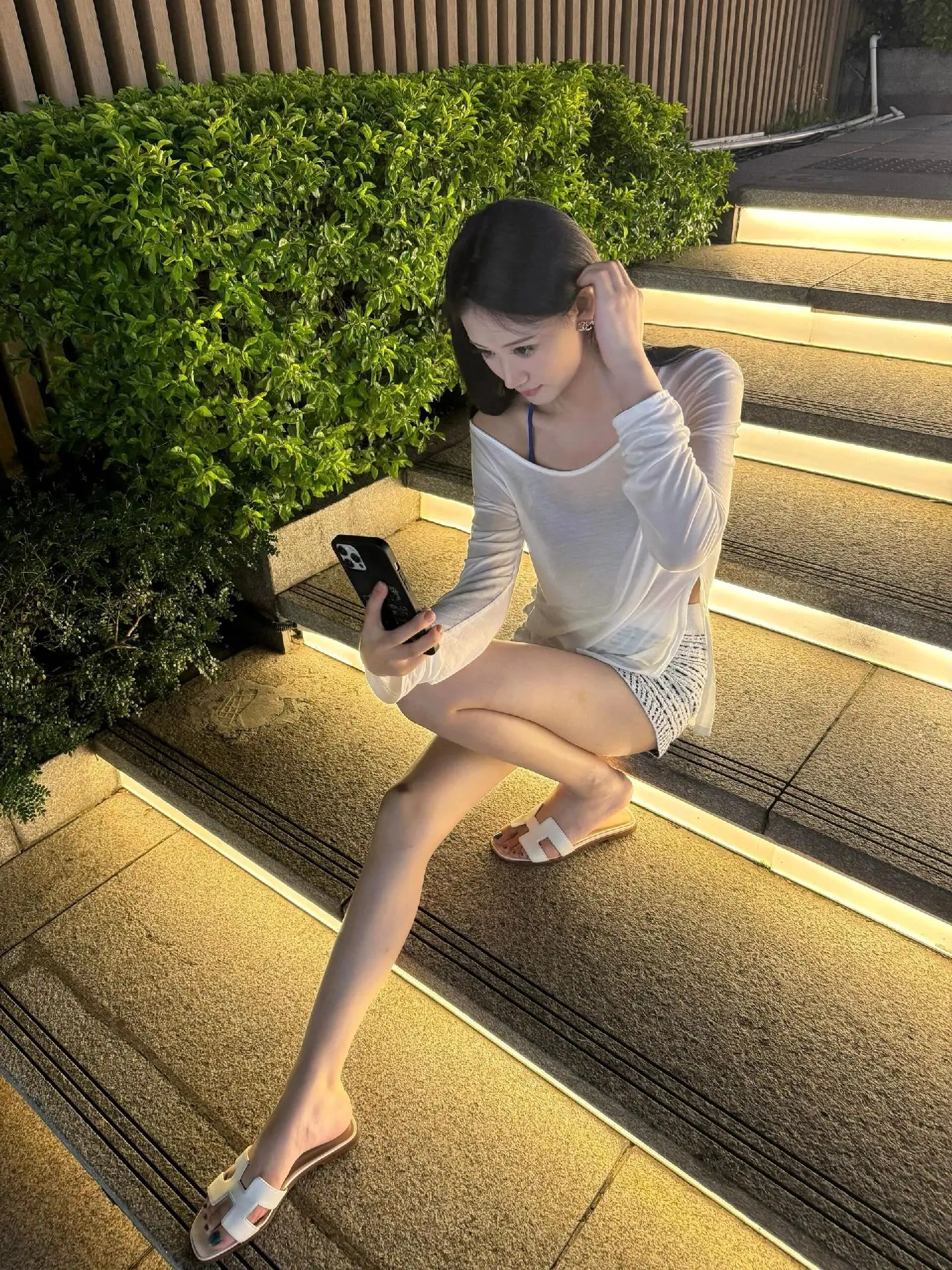 请别从我的作品了解我，我的文案只是文案而已，跟生活无关。作品也只是作品...