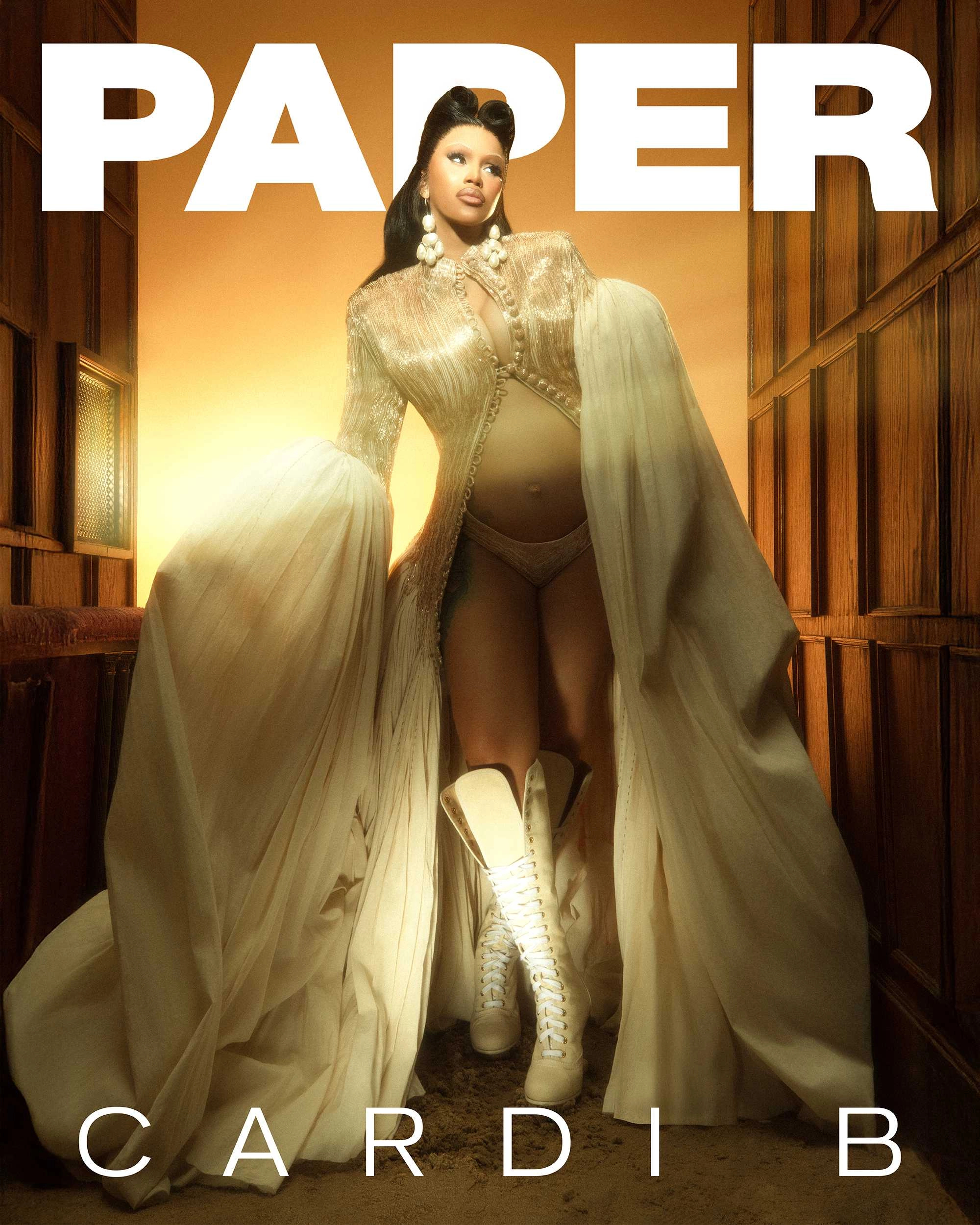 Cardi B卡迪碧性感登上《Paper》杂志封面及写真美图大赏！她谈到了自己新