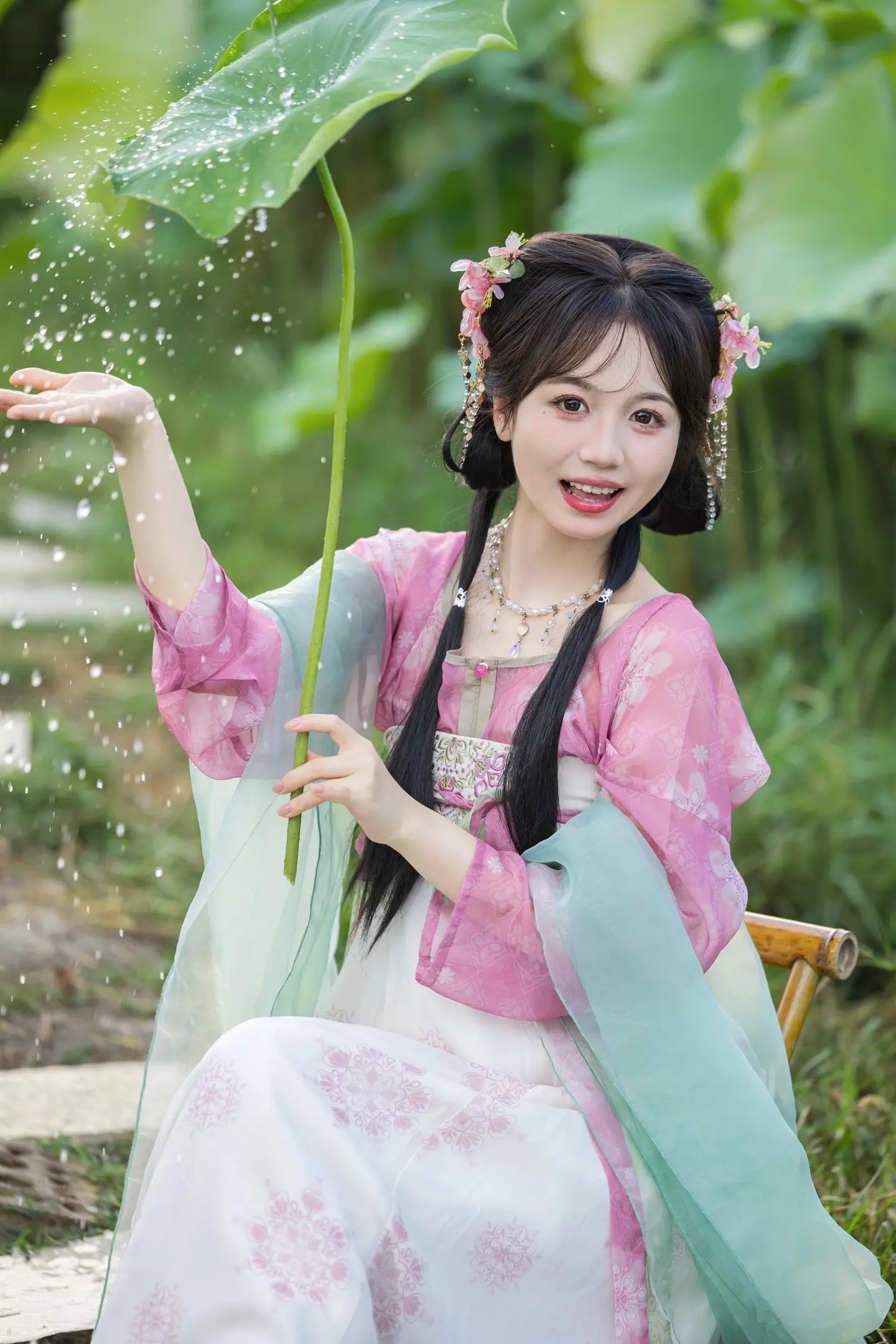 这个夏天总要拍一次荷花🪷吧~“误入藕花深处”