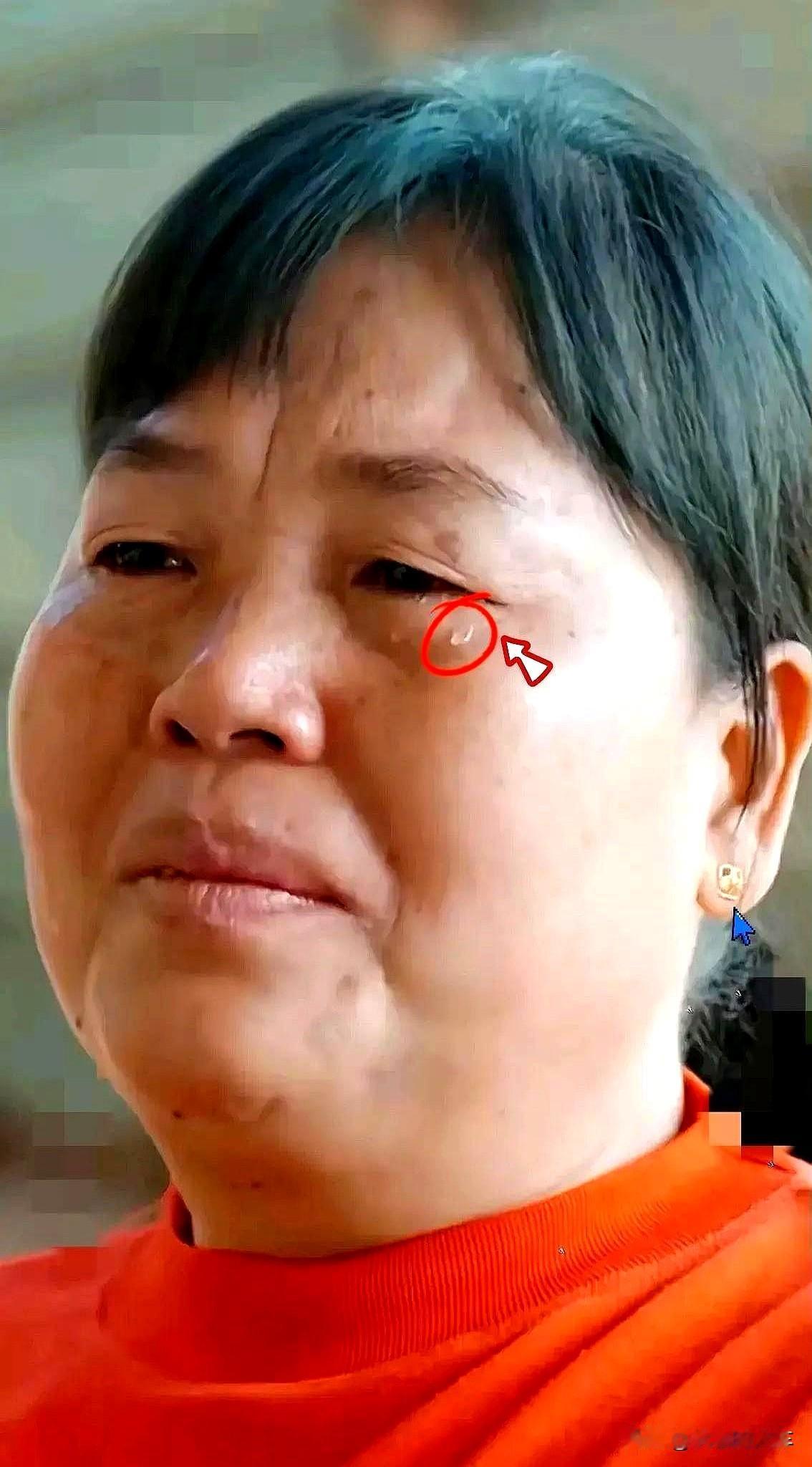 万万没想到

全红婵家建房竟被迫喊停

不是钱不够也不是施工出问题

而是粉丝的