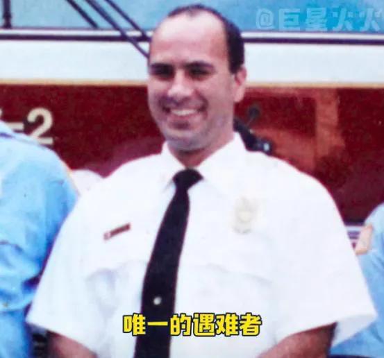 这个代替特朗普死去的男人

他叫科里.康佩瑞托（Corey Comperator