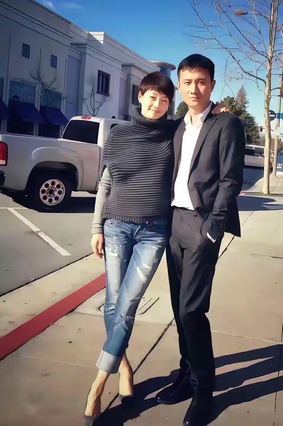 话说他现在怎么样了？还在卖面吗？