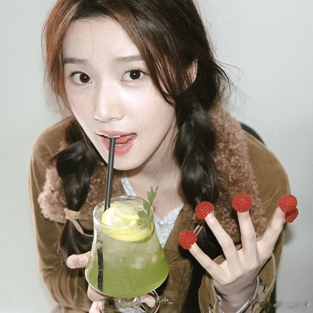 卢昱晓  卢昱晓头像更新！卢昱晓｜ 