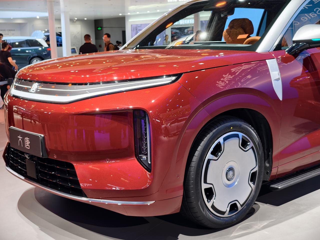 北京车展，路天总宣布王朝网旗下全新全尺寸旗舰SUV——大唐正式开启全球预售。
