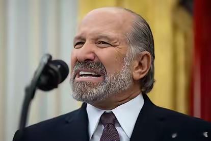 卢特尼克，就是为了羞辱中国人！​前不久，美国商务部长卢特尼克在电视访谈节目中公开