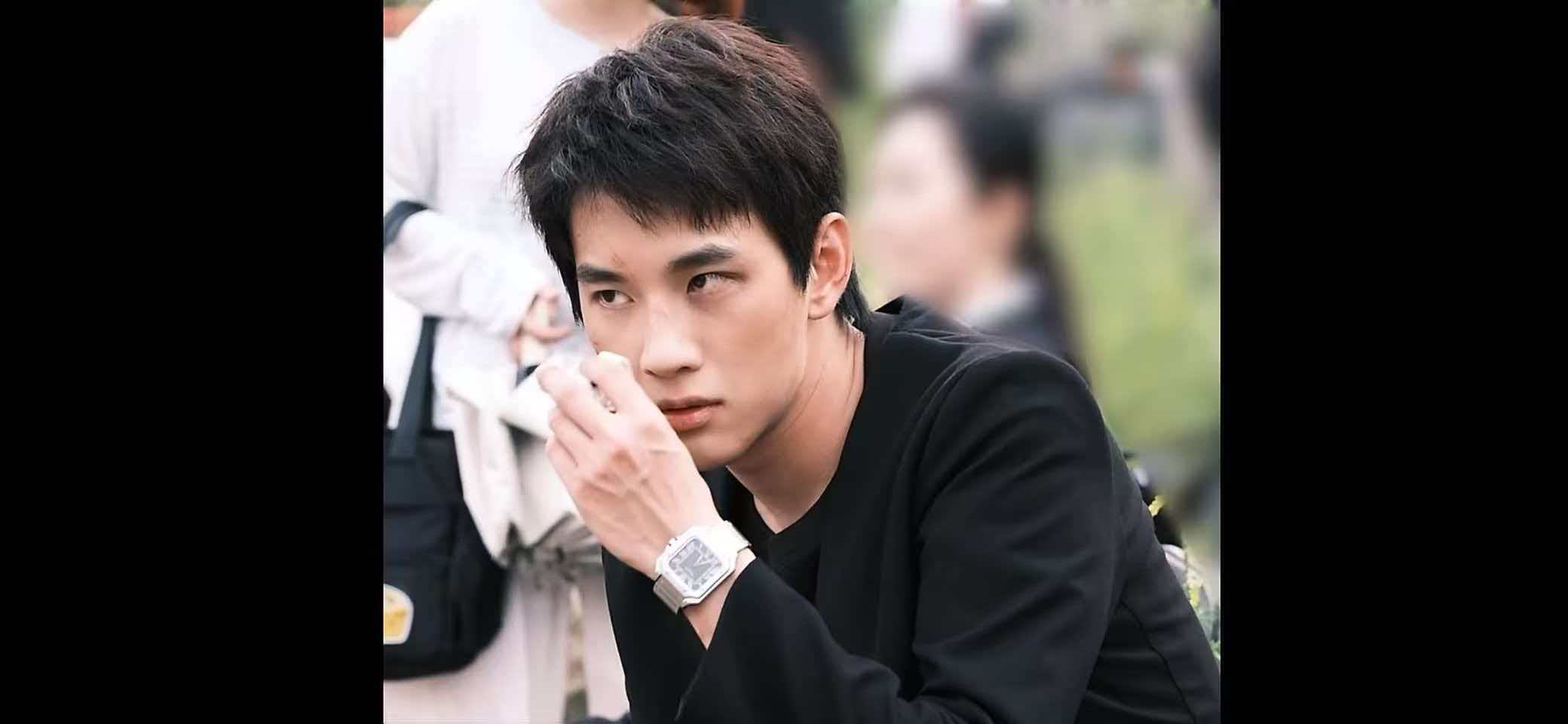 刘小北拍完你的拍你的 刘小北嫁金钗开始赶集古装韵味十足，现代氛围感拉满，刘小北用