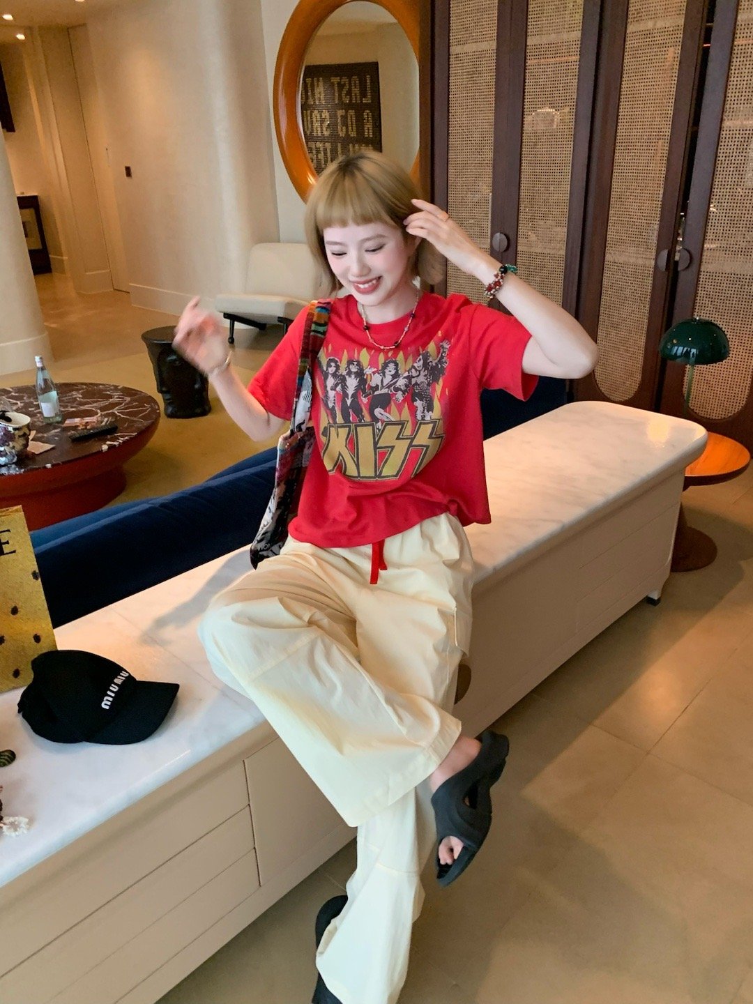 本期搭配担当👯‍♂️  速干工装&刺绣小短裤 一起分享一下  很新的蓝紫色an