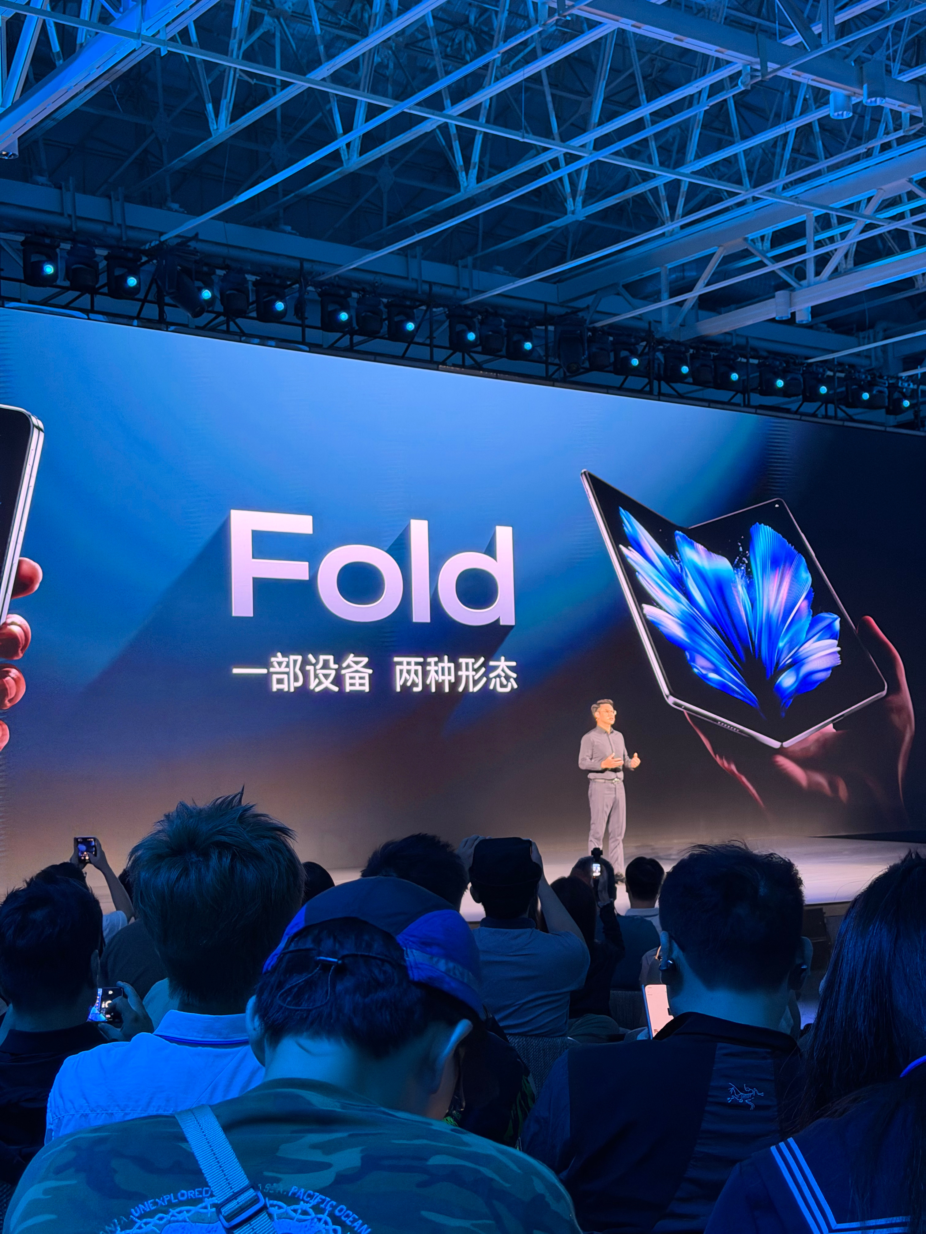 vivo X Fold6终于来了 上海·余德耀美术馆